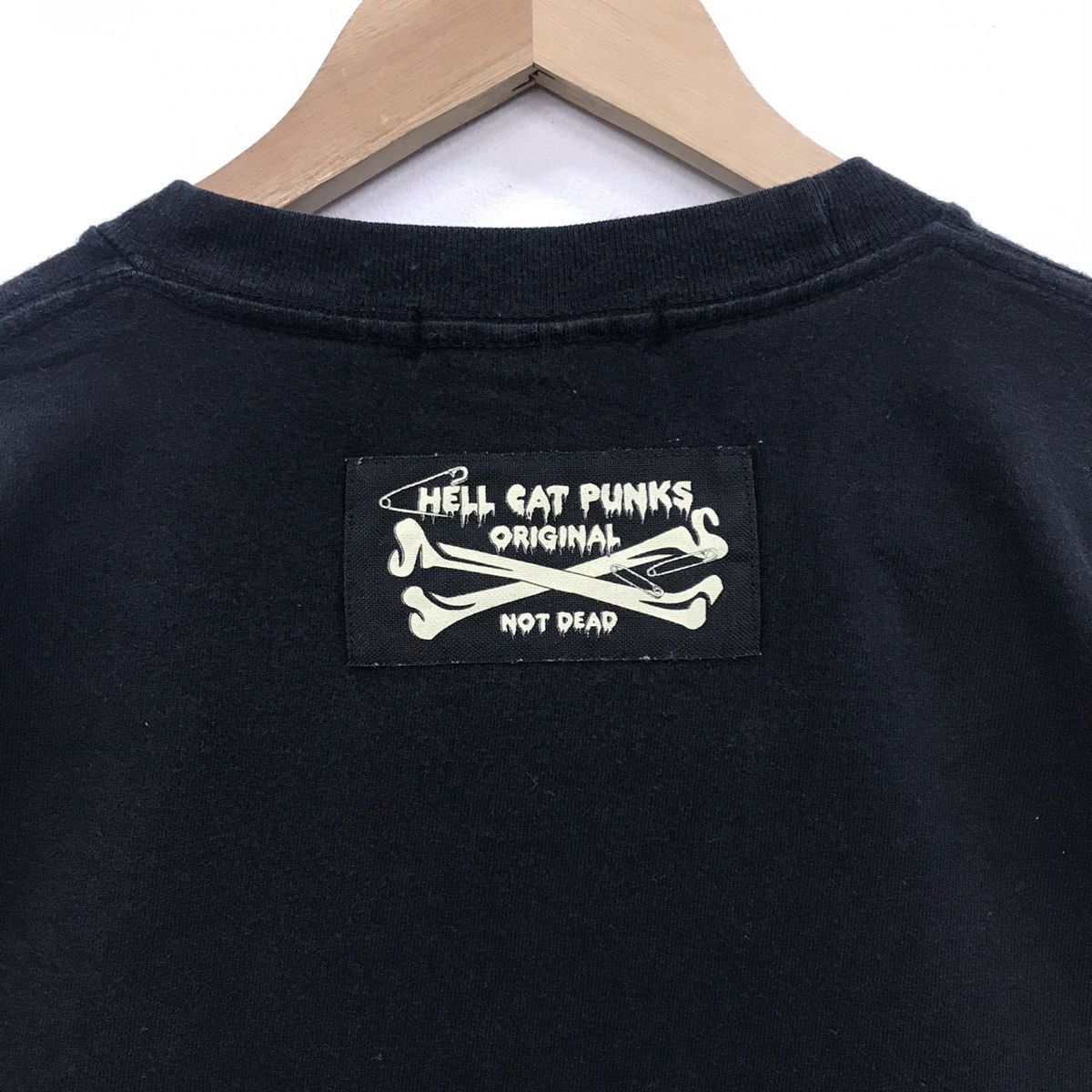 Designer × Japanese Brand Rare!! Hell Cat Punk Not Dead Japanese Brand Tee Size US S / EU 44-46 / 1 - 9 Thumbnail