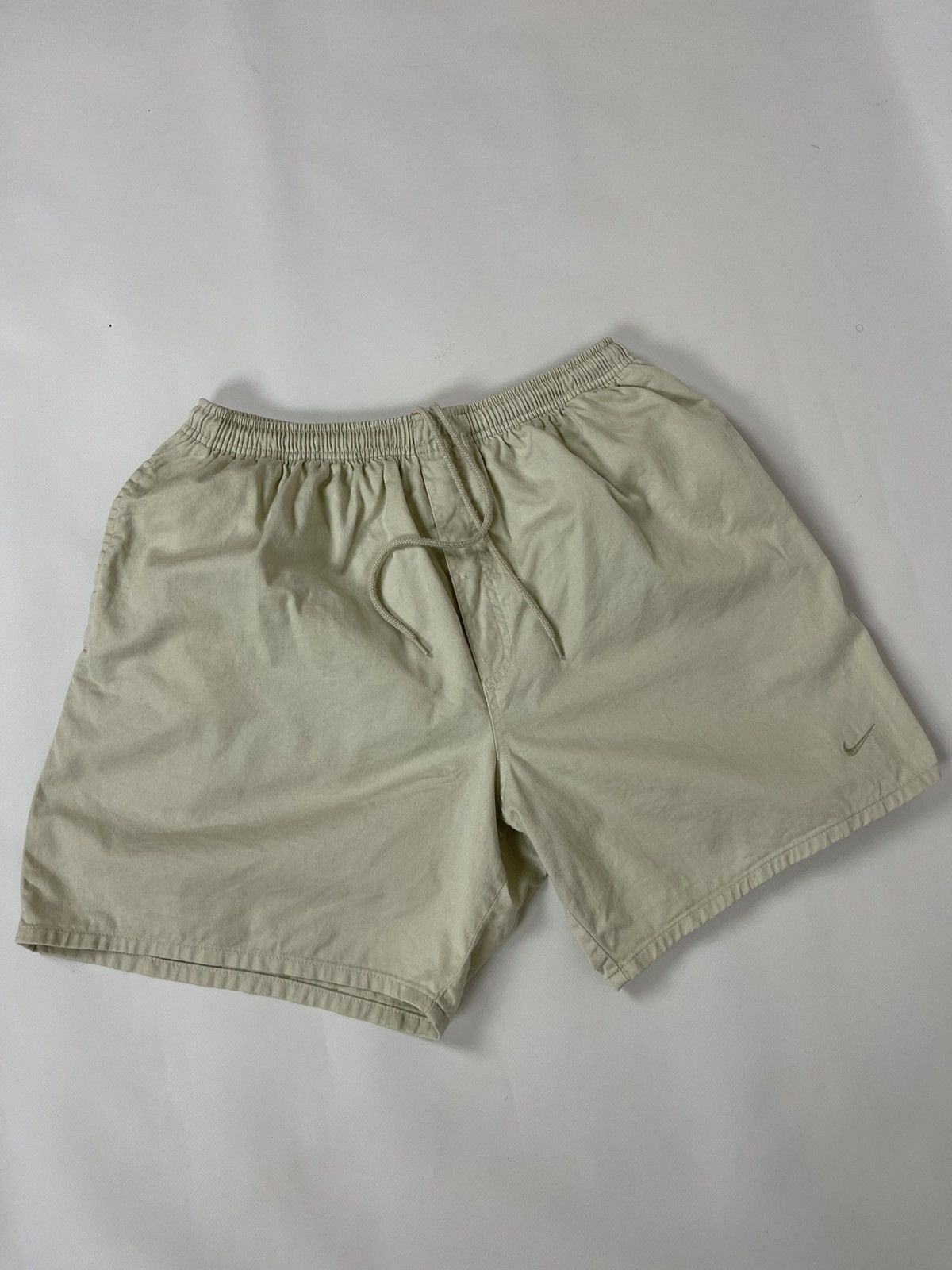 Nike Nike vintage y2k 90s beige embroidered logo cotton shorts Size US 34 / EU 50 - 3 Thumbnail