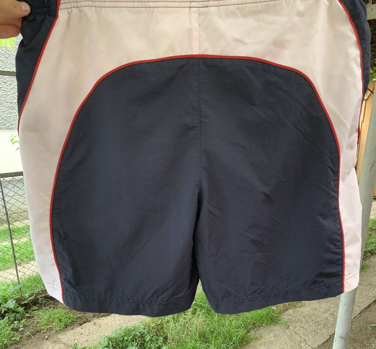 Vintage Vintage Nike Nylon Shorts Size US 34 / EU 50 - 19 Thumbnail