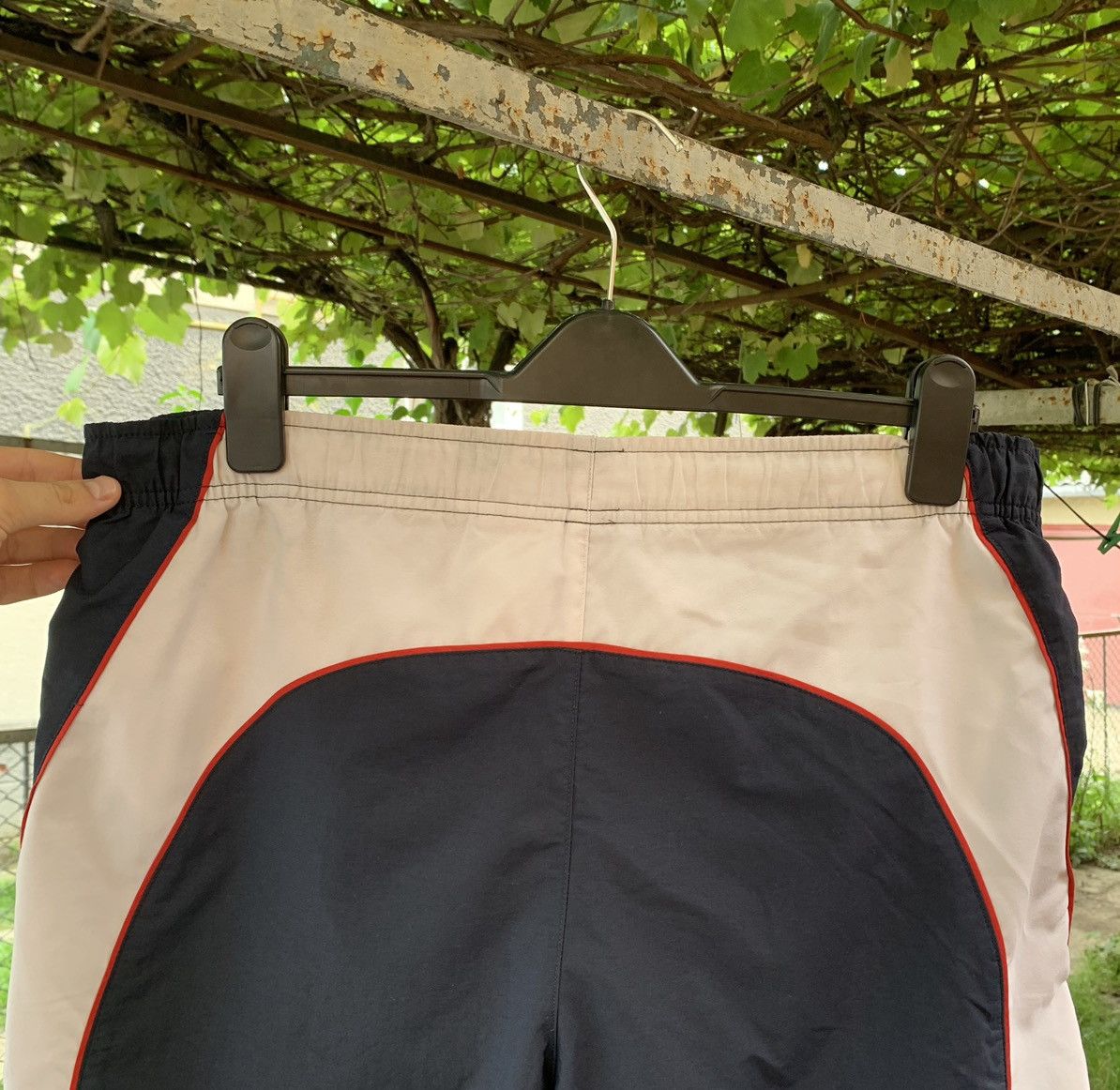 Vintage Vintage Nike Nylon Shorts Size US 34 / EU 50 - 13 Thumbnail