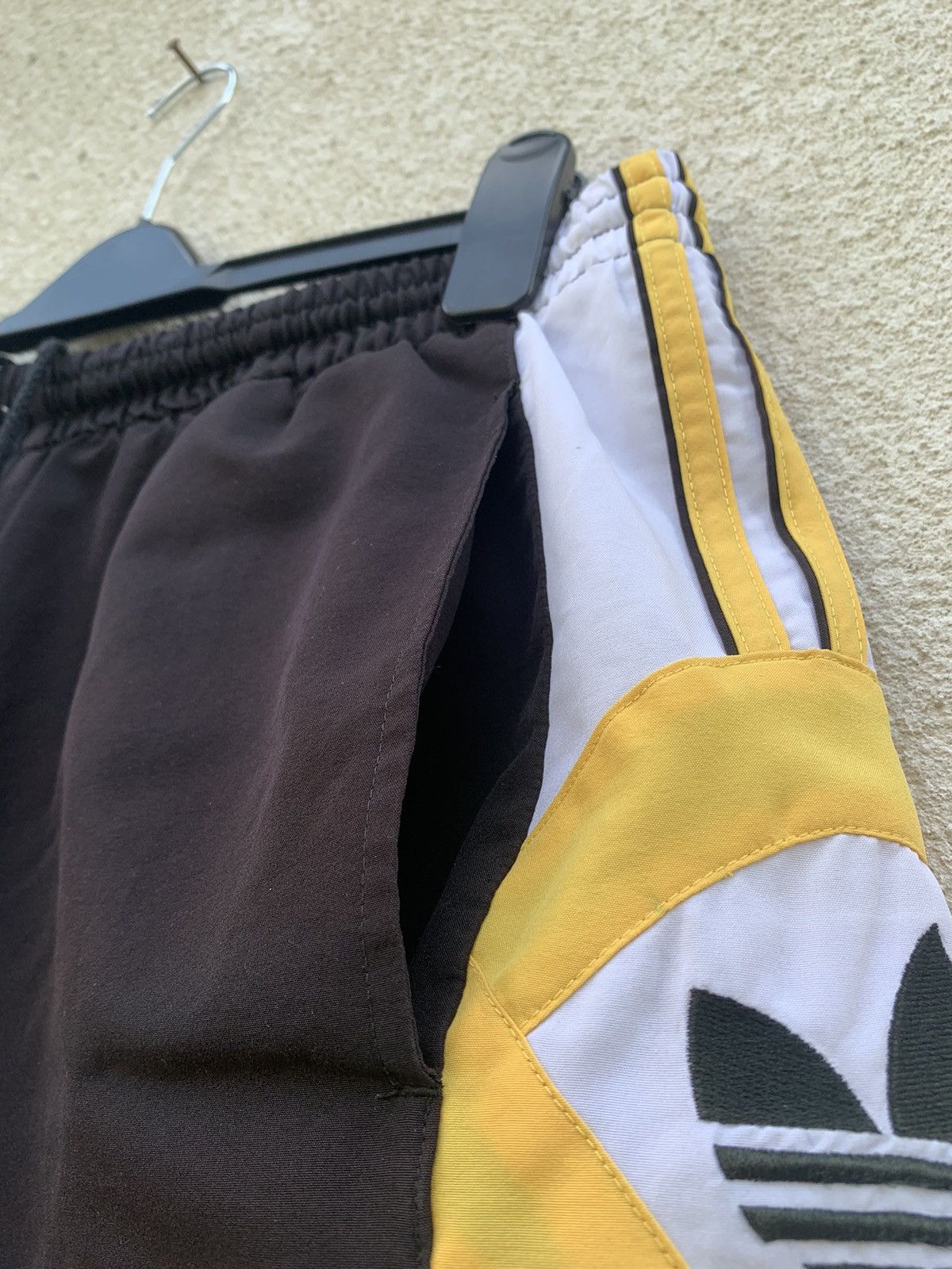 Vintage Vintage Adidas Shorts Size US 34 / EU 50 - 7 Thumbnail