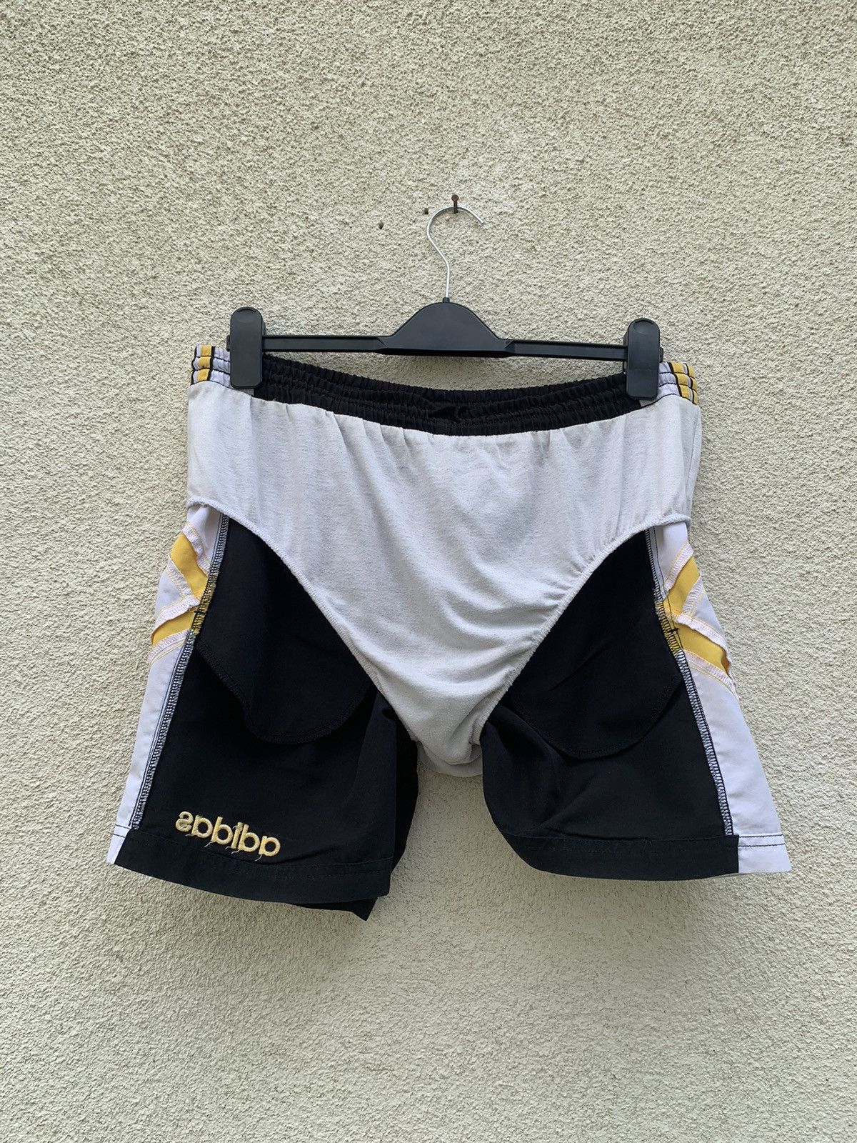 Vintage Vintage Adidas Shorts Size US 34 / EU 50 - 23 Thumbnail