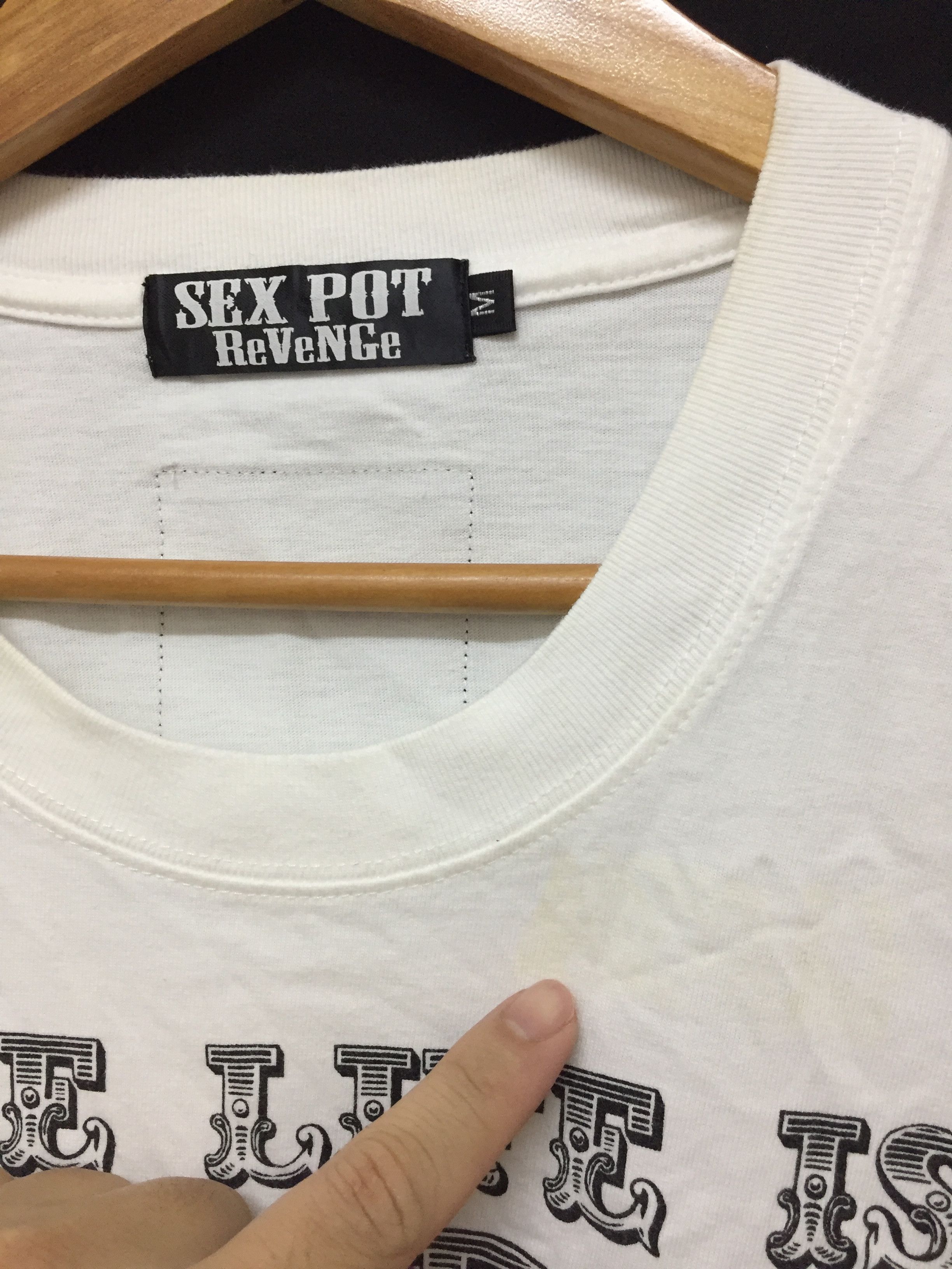 Sex Pot ReVeNGe Sex Pot Revenge life is a gamble tee Size US M / EU 48-50 / 2 - 10 Thumbnail
