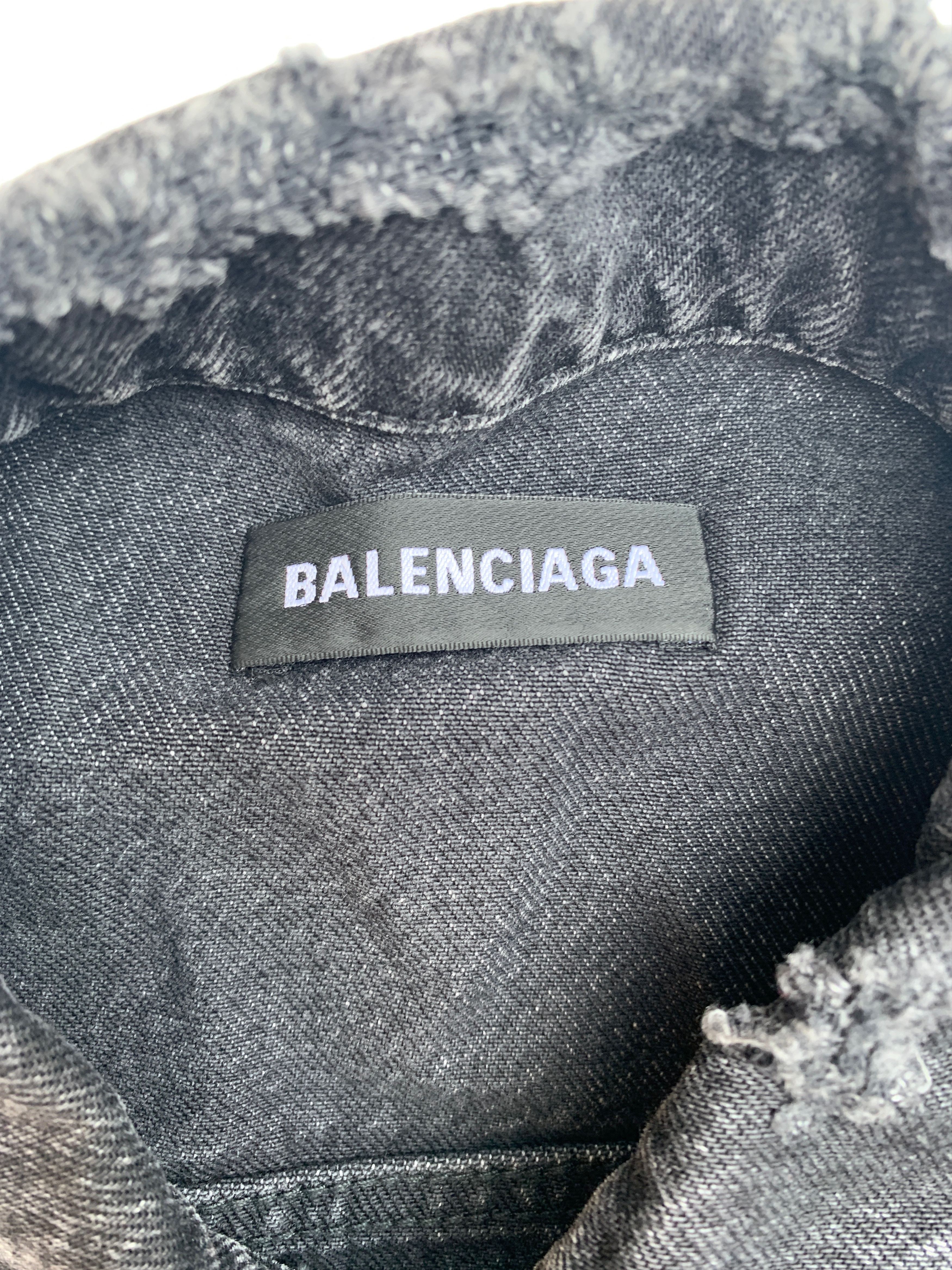 Balenciaga Balenciaga Faded Black Swing Distressed Denim Jacket Size 50 Size US M / EU 48-50 / 2 - 7 Thumbnail