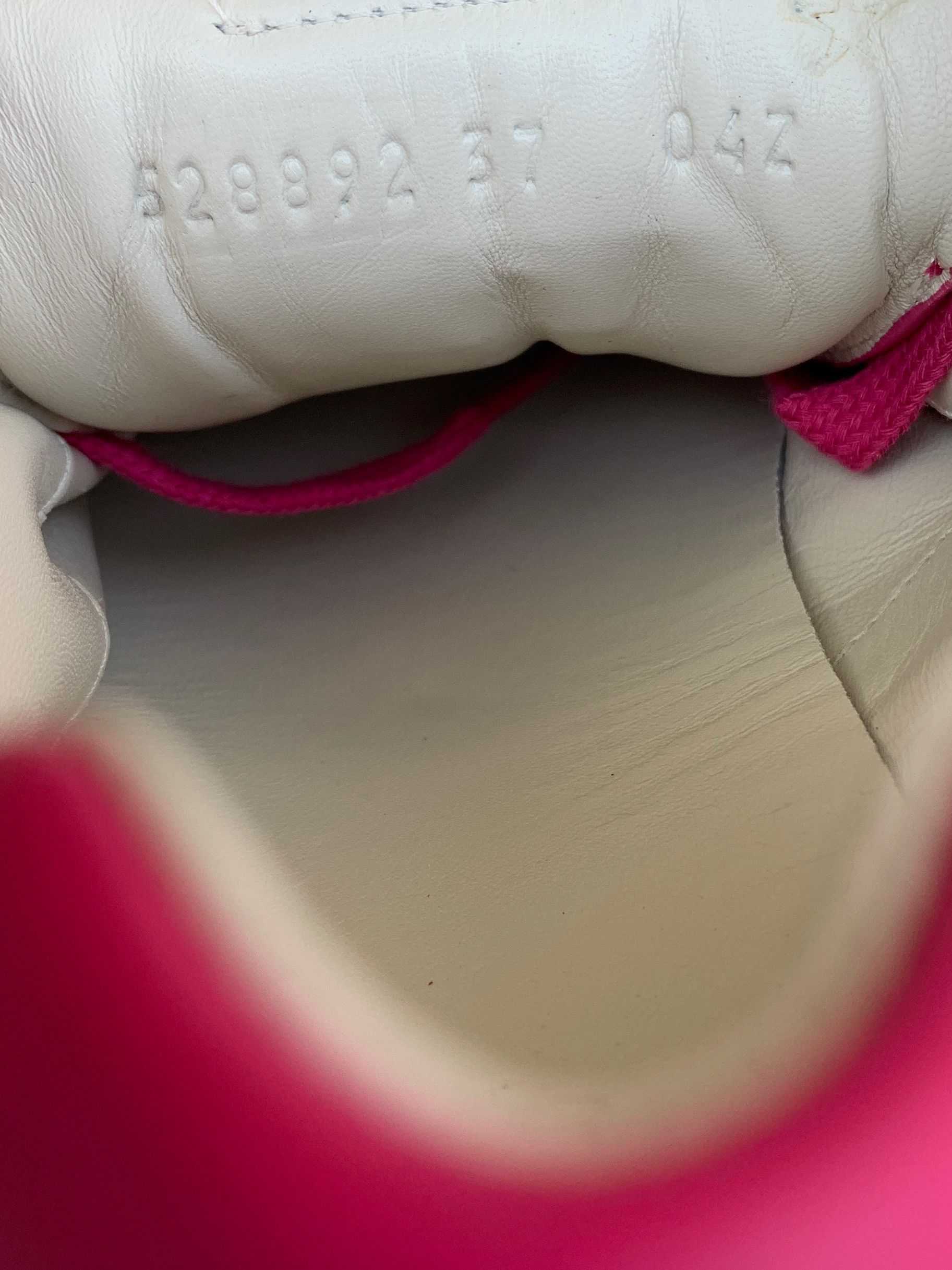 Gucci Gucci Rhyton Low Top Sneaker Pink 37 Apollo BNIB Size US 7 / IT 37 - 9 Thumbnail