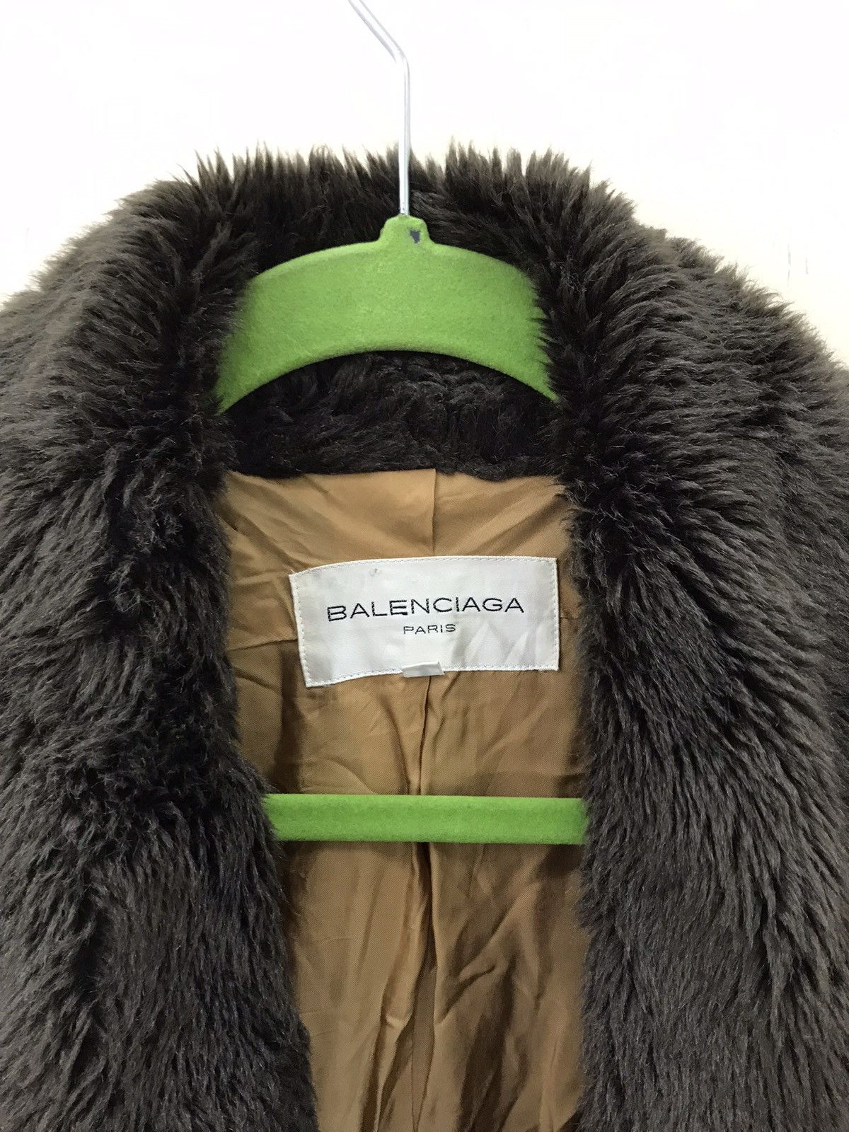 Balenciaga BALENCIAGA Luxury Winter Faux Fur Coat Size US L / EU 52-54 / 3 - 3 Thumbnail