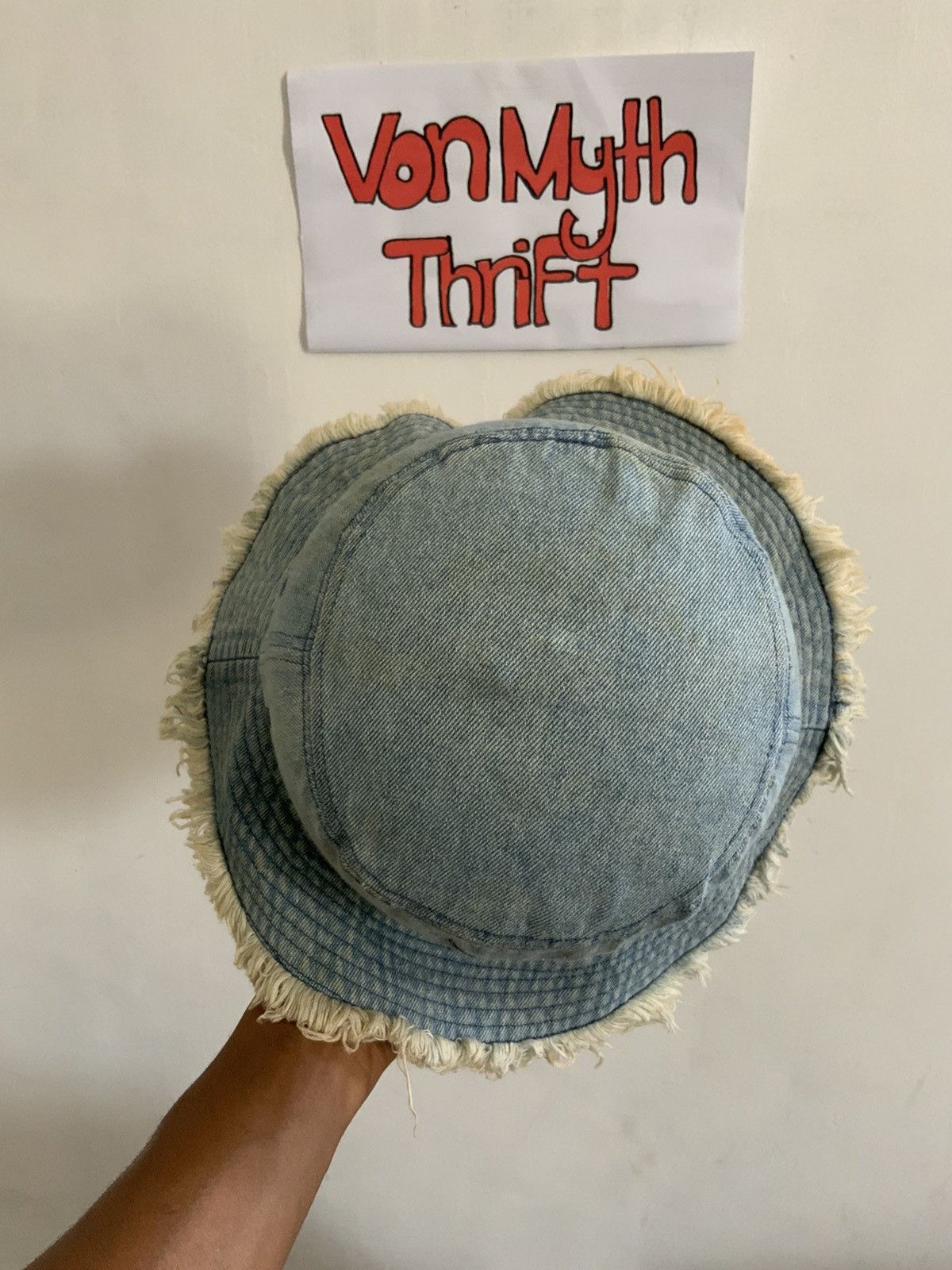 Vintage Vintage Tom & Jerry Distressed Denim Fade Bucket Hat Size ONE SIZE - 6 Thumbnail