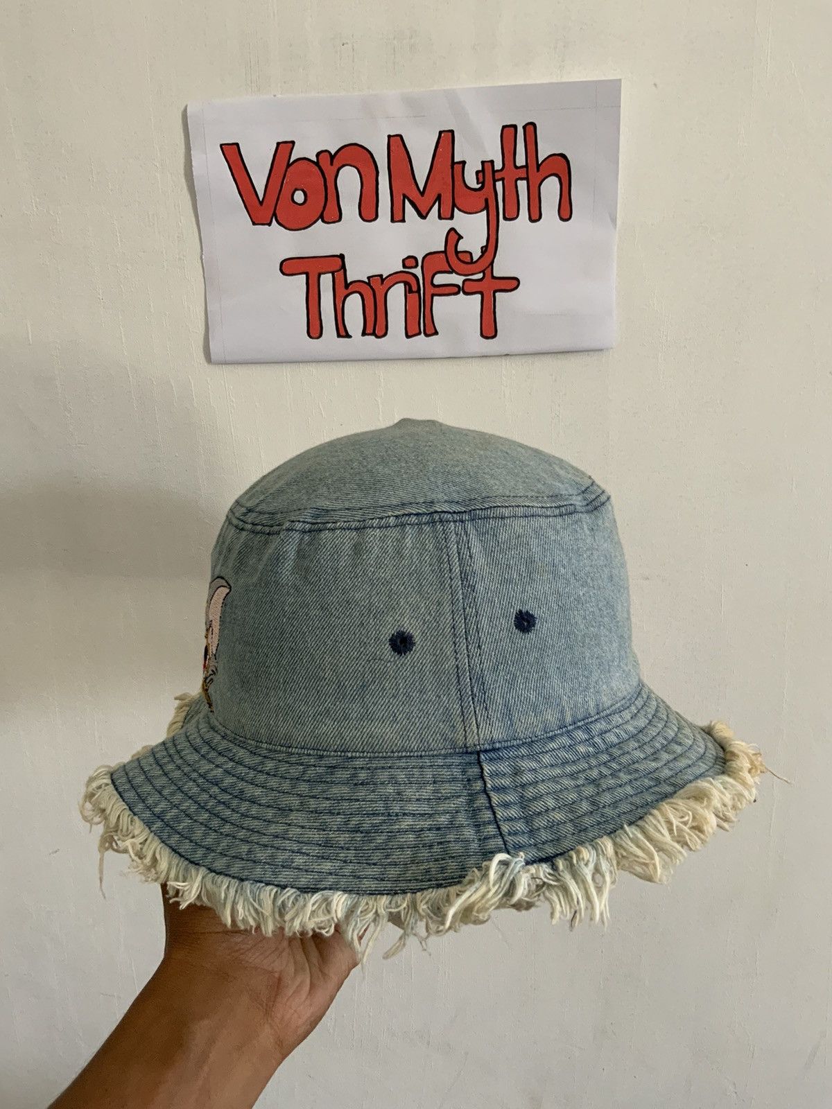 Vintage Vintage Tom & Jerry Distressed Denim Fade Bucket Hat Size ONE SIZE - 2 Thumbnail