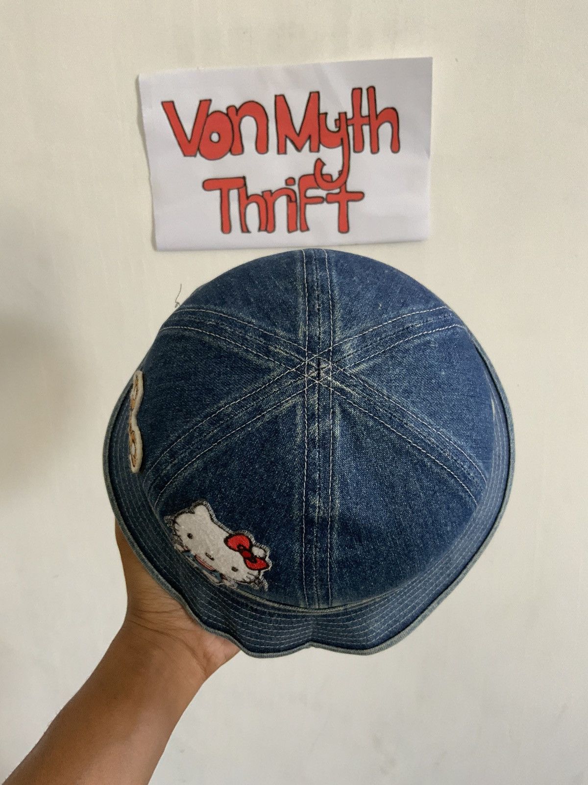 Japanese Brand Hello Kitty Patches Denim Light Wash Bucket Hat Size ONE SIZE - 6 Thumbnail