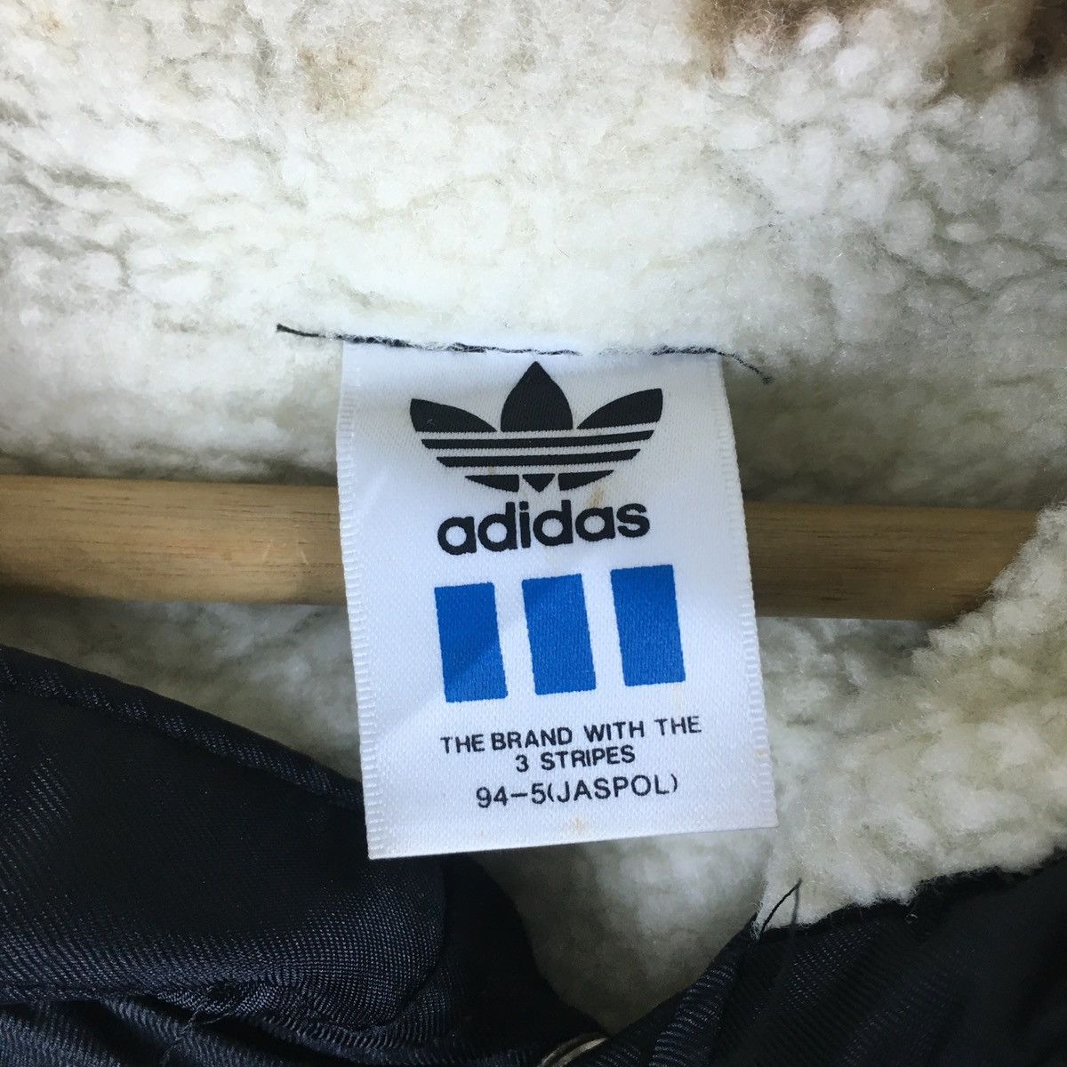 Adidas Adidas Trefoil Big Logo Pile Lined Raincoat Size US M / EU 48-50 / 2 - 4 Thumbnail