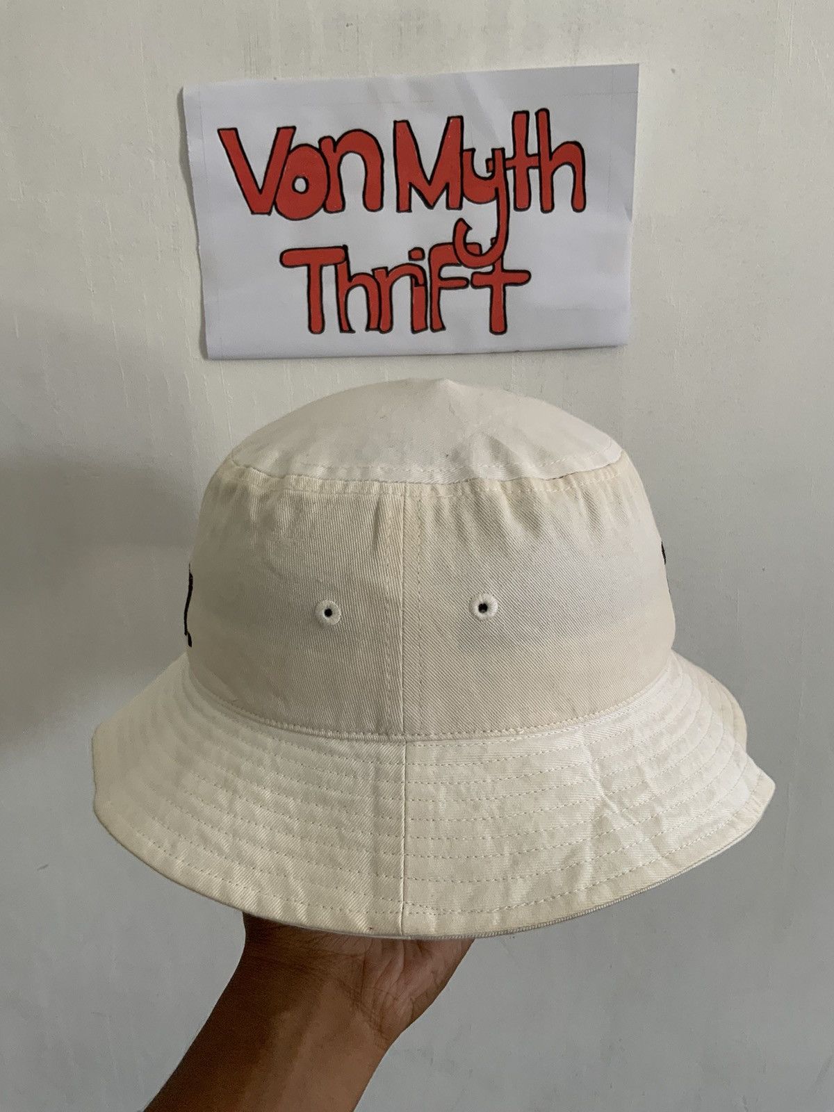 Playboy Playboy White Bucket Hat Size ONE SIZE - 5 Thumbnail