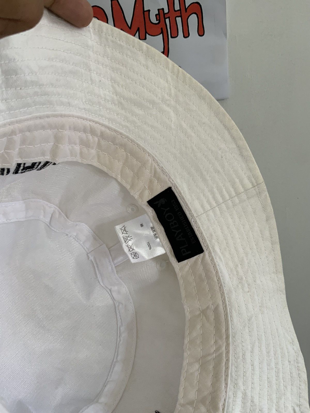 Playboy Playboy White Bucket Hat Size ONE SIZE - 11 Thumbnail