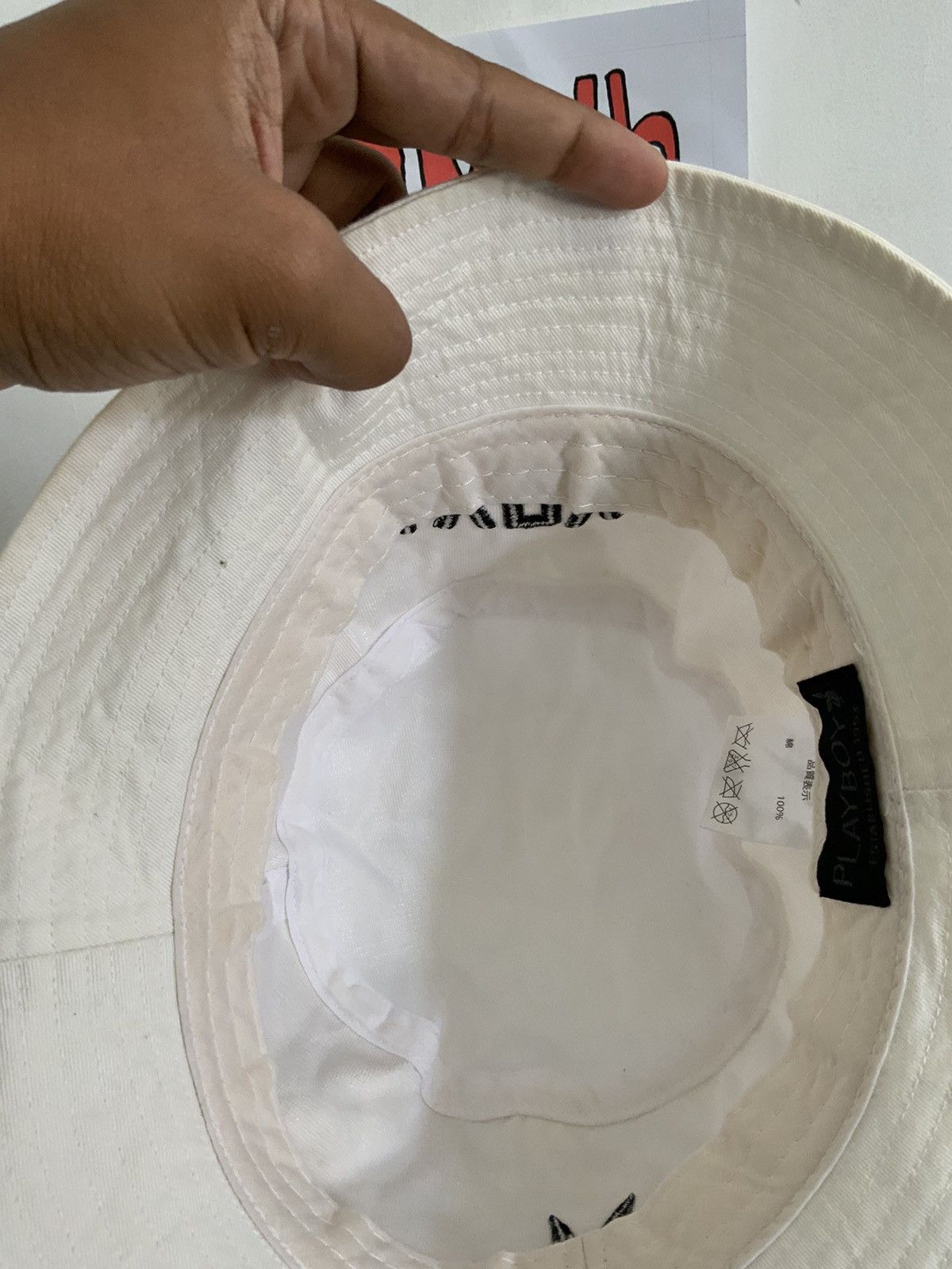 Playboy Playboy White Bucket Hat Size ONE SIZE - 10 Thumbnail