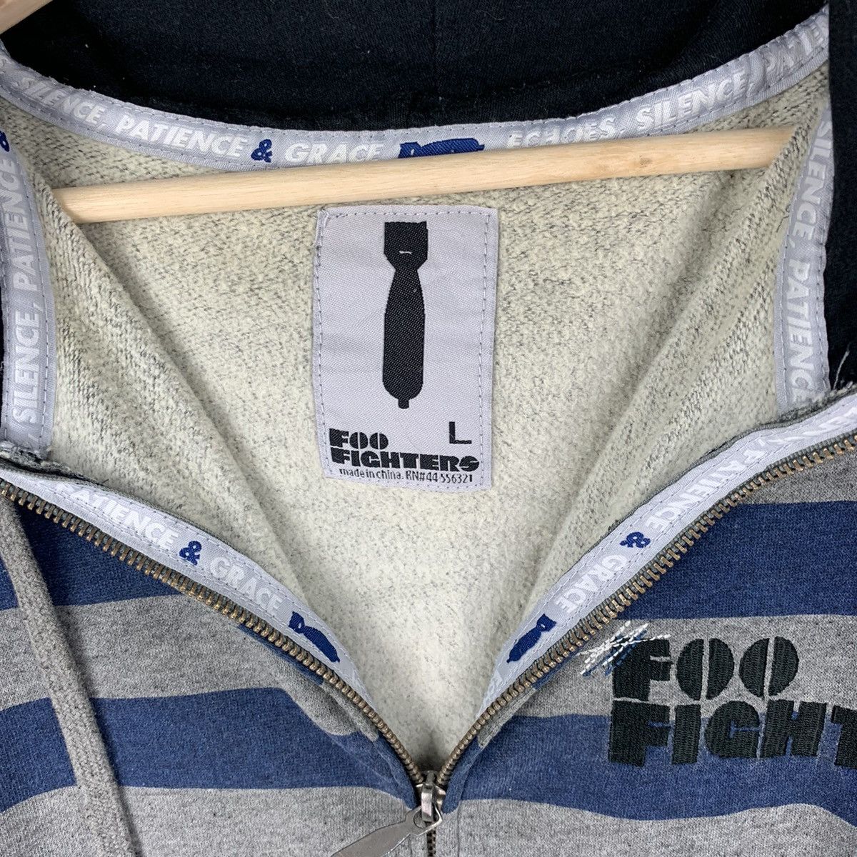 Band Tees × Vintage Vintage Foo Fighters 2007 Album Stripe Hoodie Sweatshirt Size US L / EU 52-54 / 3 - 6 Thumbnail