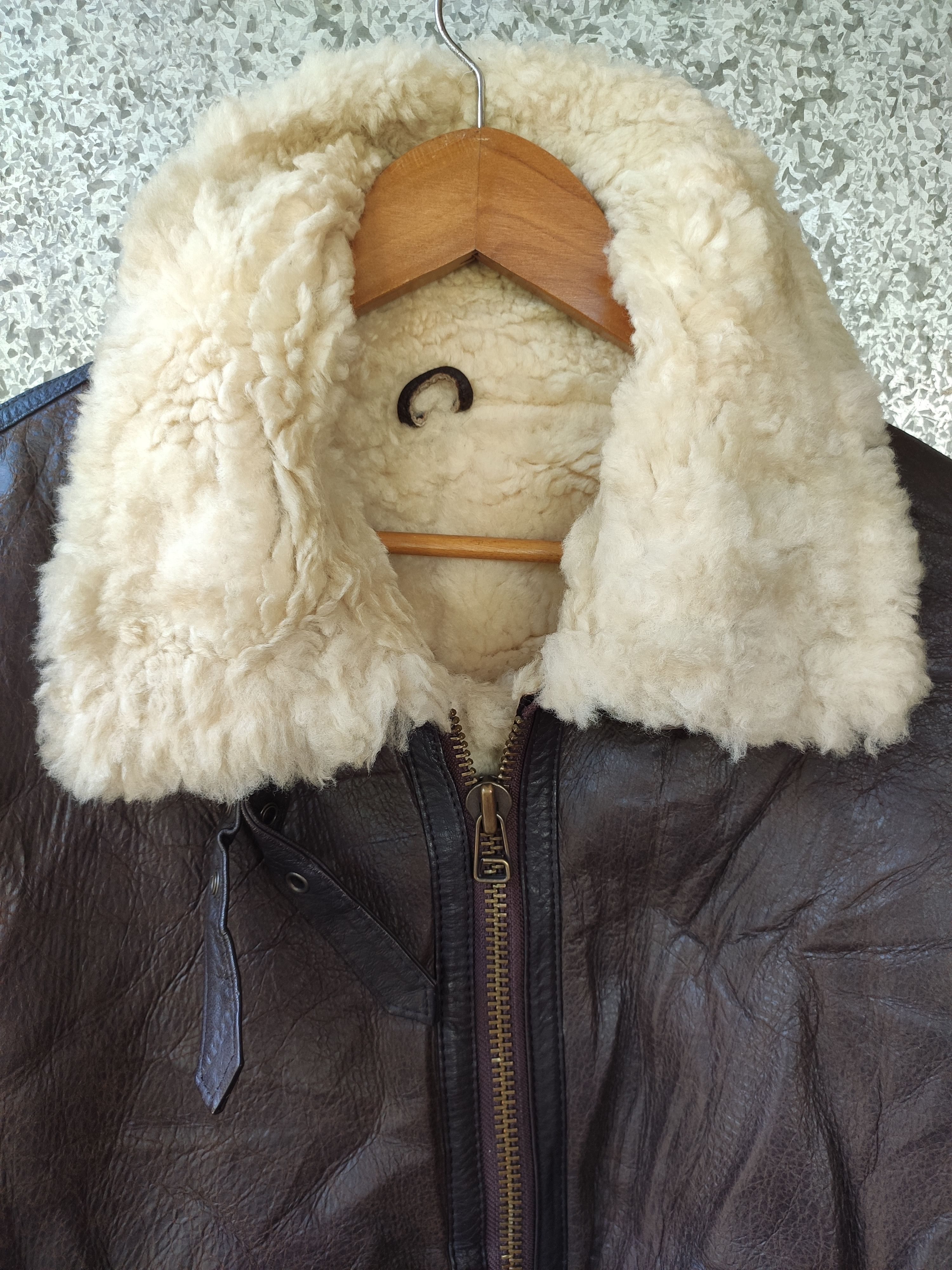 Avirex Vintage B 3 jacket Bombers Avirex Leather Jacket Sheepskin Size US L / EU 52-54 / 3 - 2 Thumbnail