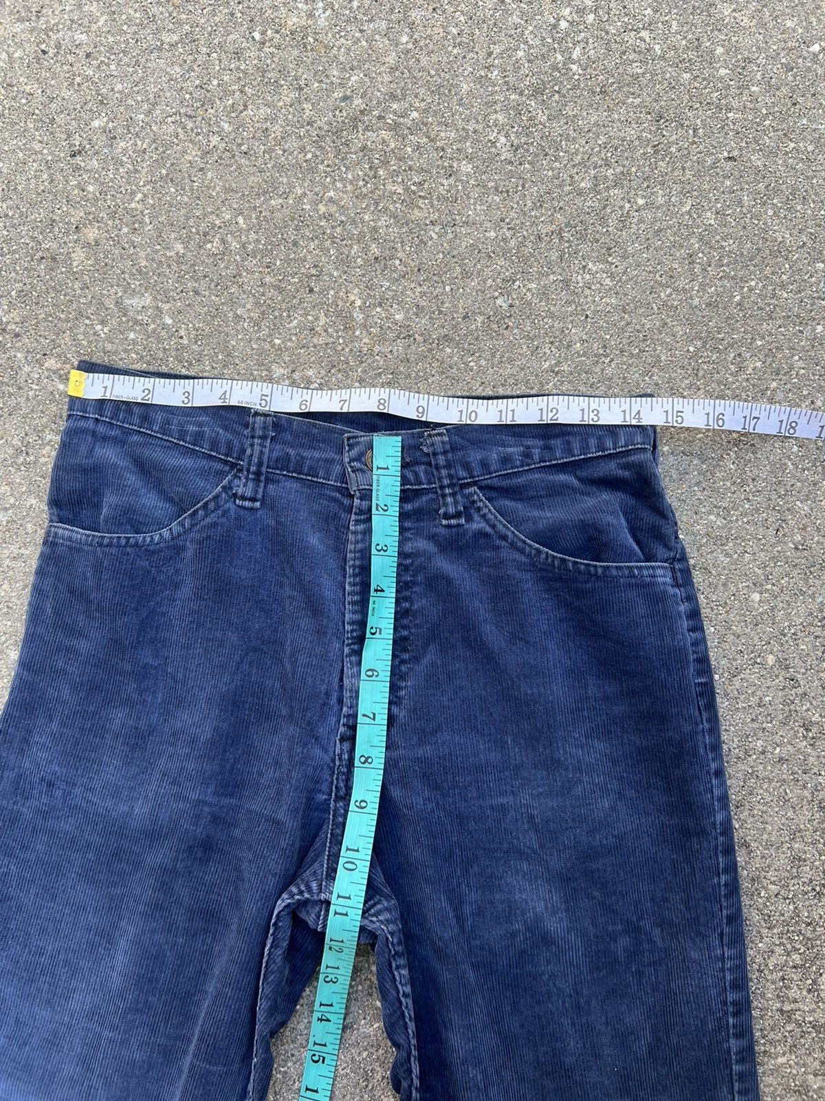 Levi's Vintage 70s Levi’s 646 Fade Blue Corduroy Flare Jeans Size US 29 - 2 Thumbnail