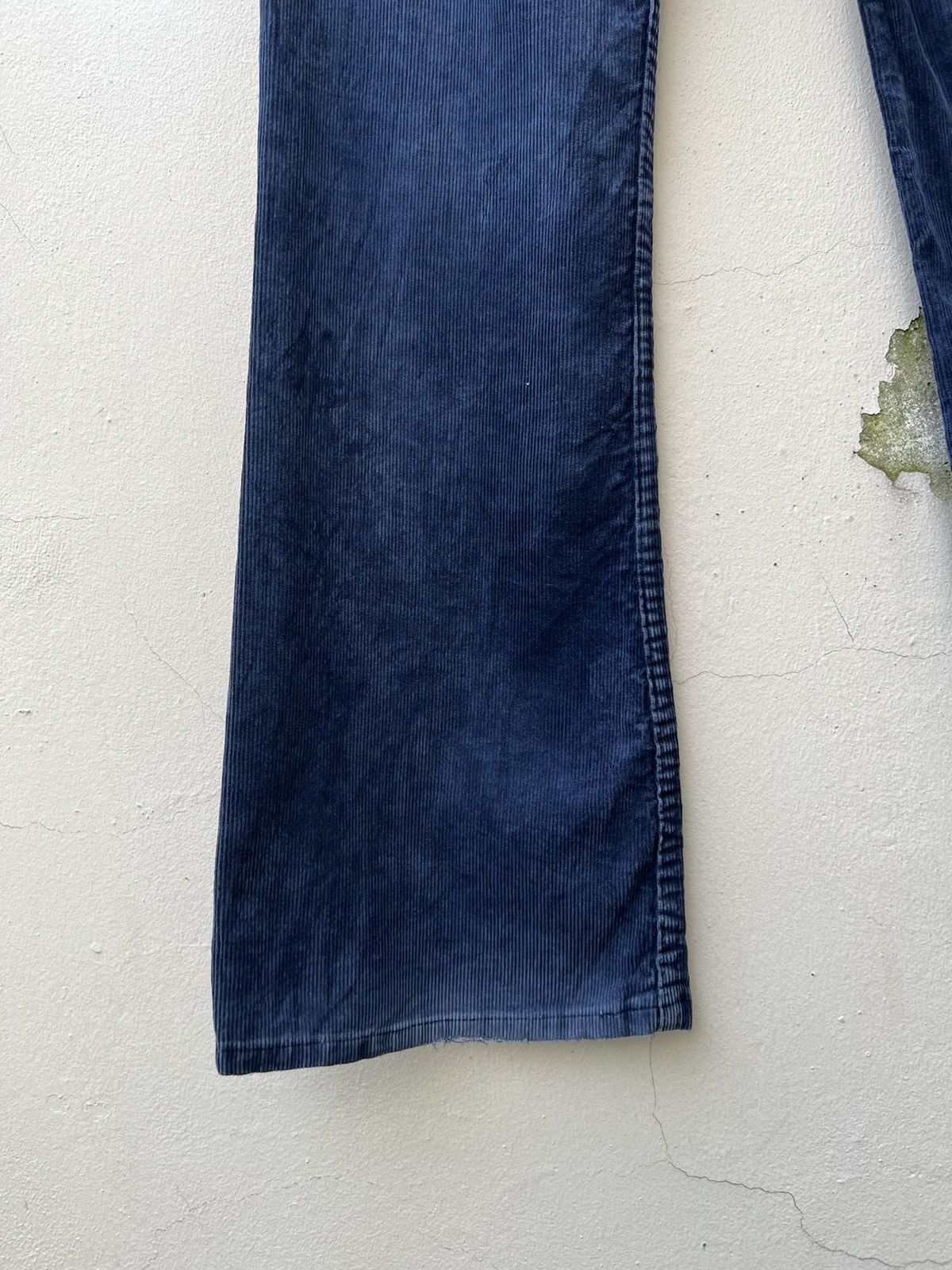 Levi's Vintage 70s Levi’s 646 Fade Blue Corduroy Flare Jeans Size US 29 - 18 Thumbnail