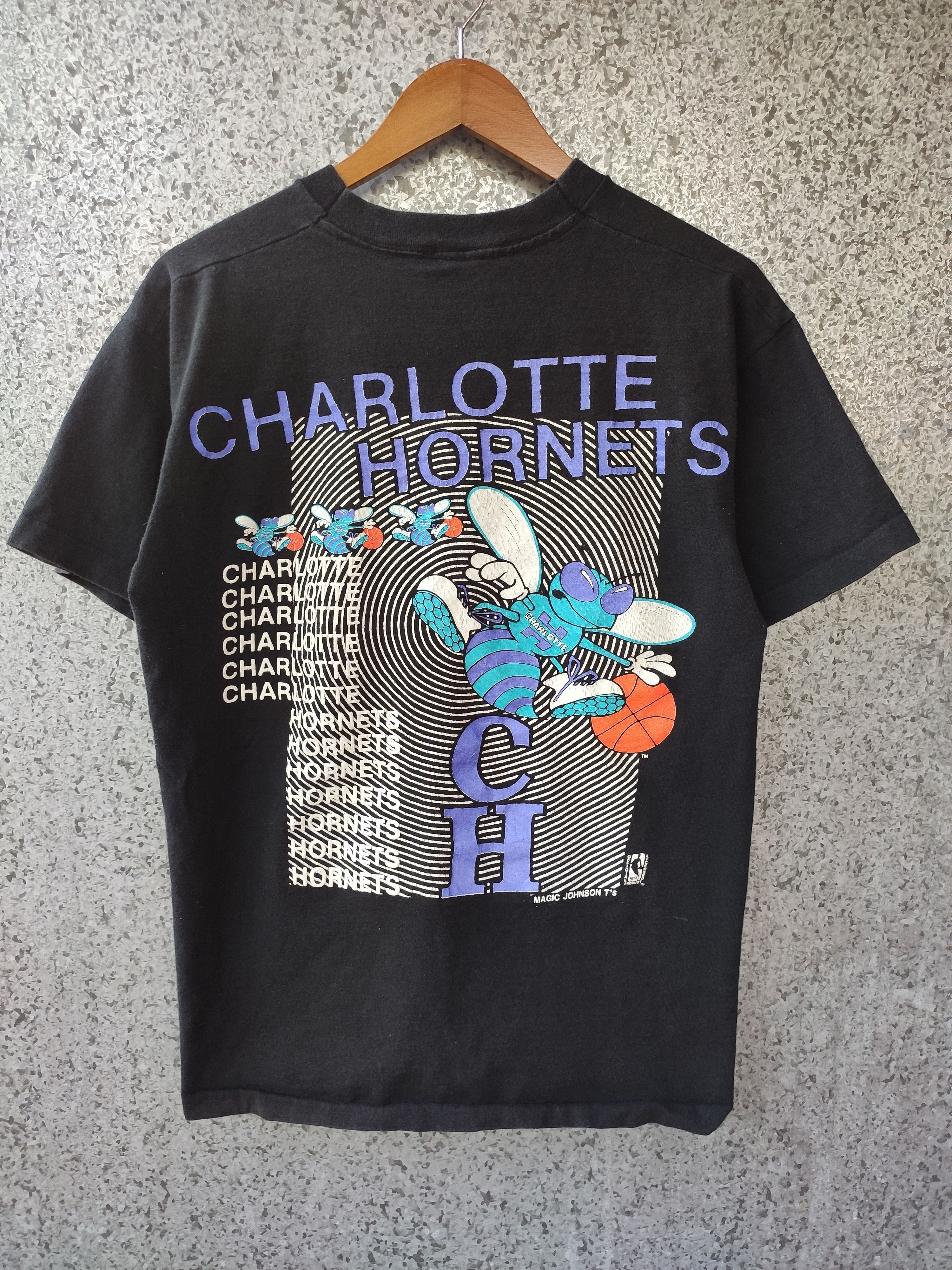 NBA Vintage 90s NBA Charlotte Hornets sided printed tee Size US M / EU 48-50 / 2 - 1 Thumbnail