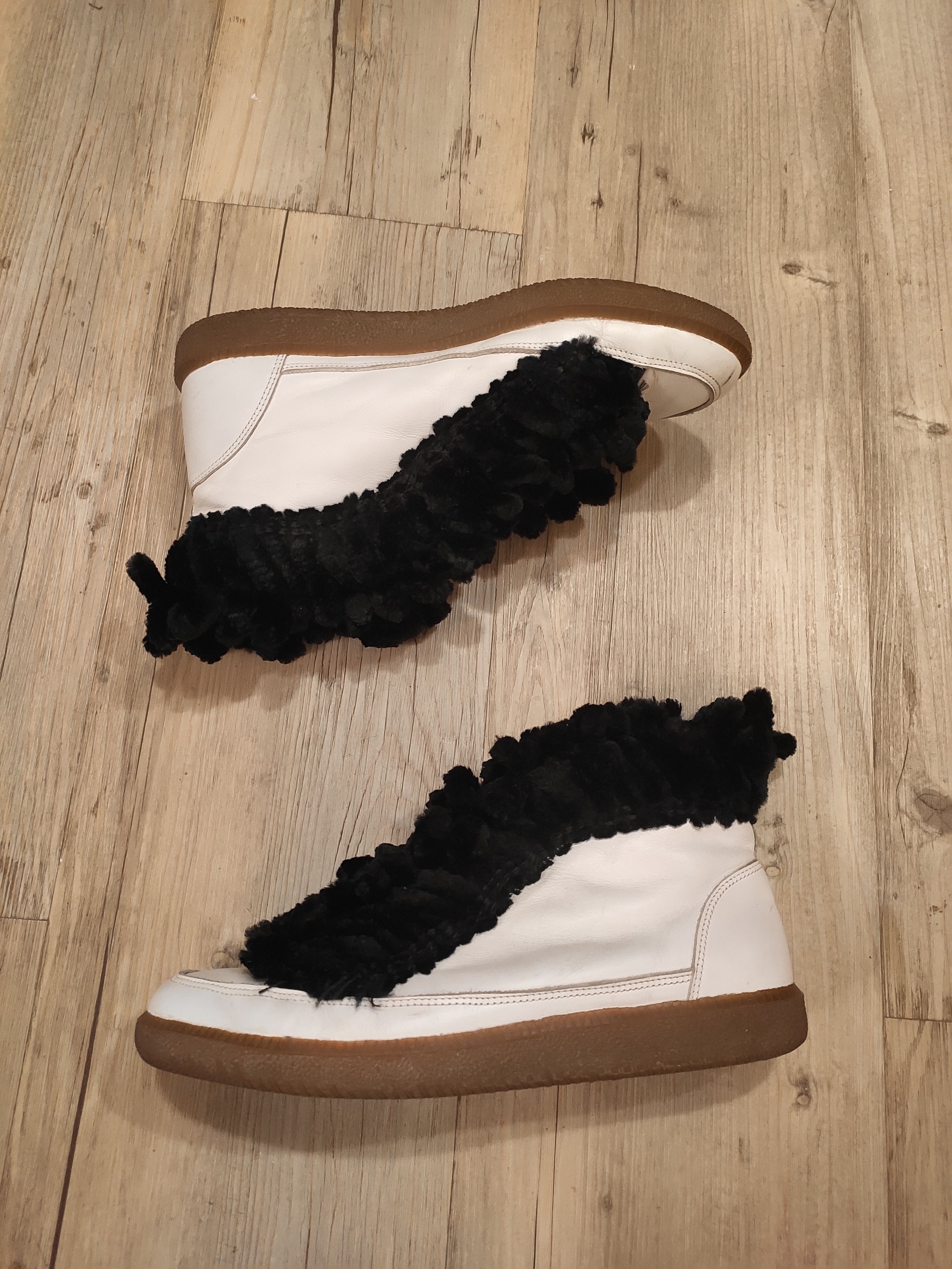 Bernhard Willhelm RARE white hi tops.Like Walter van Beirendonck Size US 6 / EU 39 - 2 Thumbnail