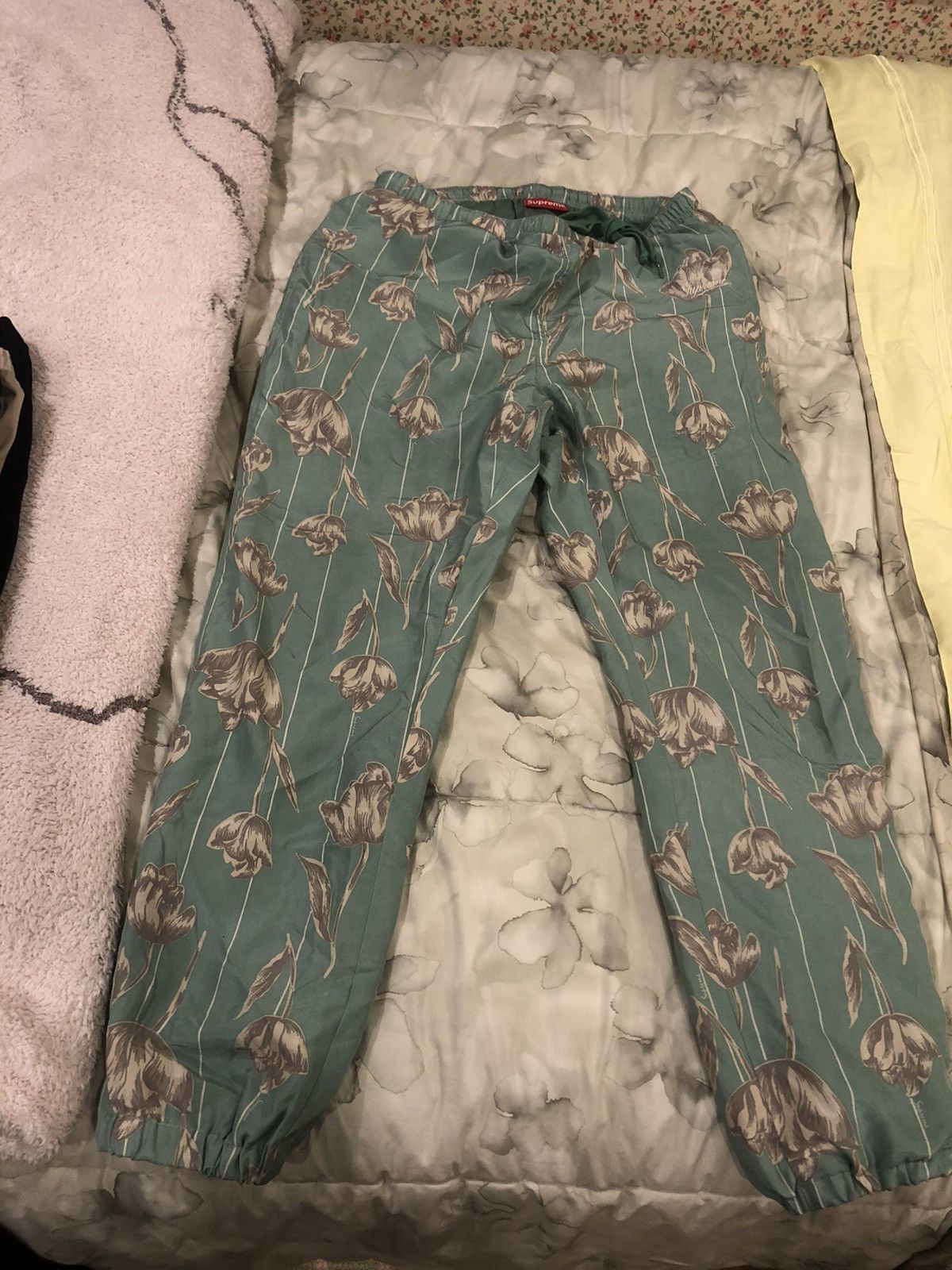 Supreme Supreme Floral Silk Track Pant - L Size US 33 - 9 Thumbnail