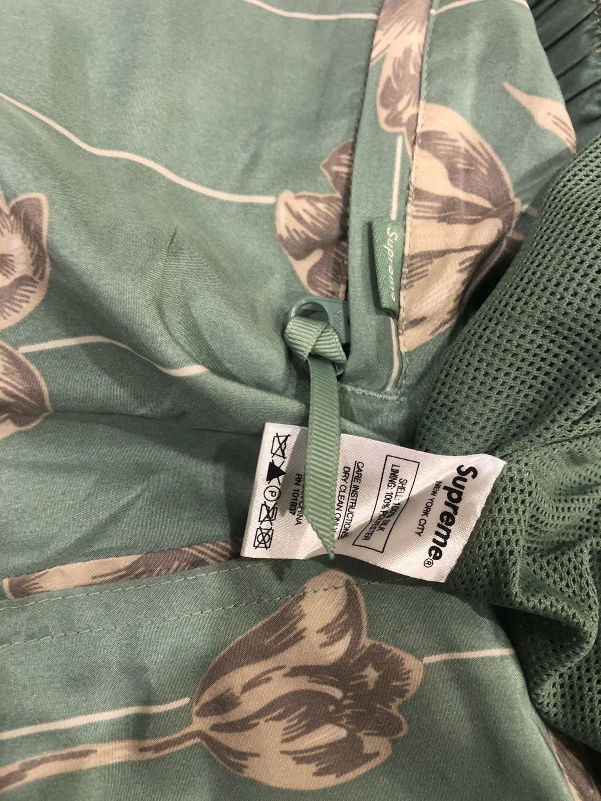 Supreme Supreme Floral Silk Track Pant - L Size US 33 - 7 Thumbnail