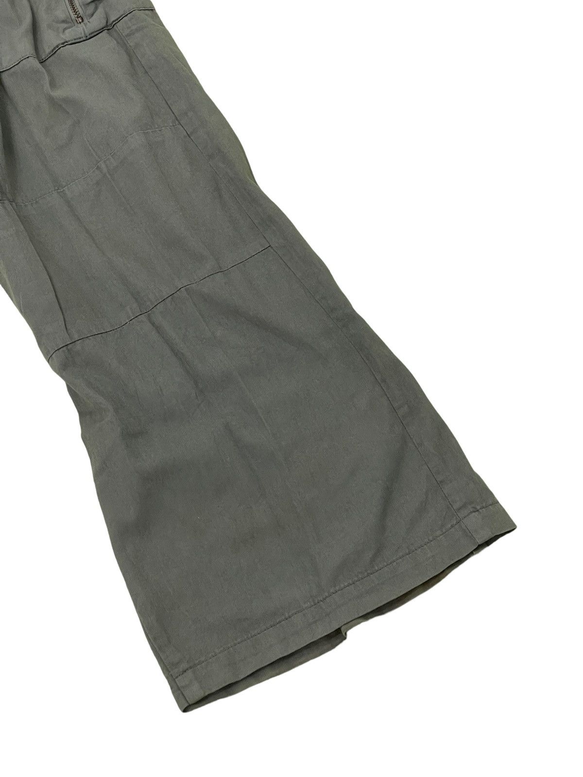 Japanese Brand Cargo Multizipped Relaxed Pant E-Play Europe 4🟦7 Size US 32 / EU 48 - 14 Thumbnail