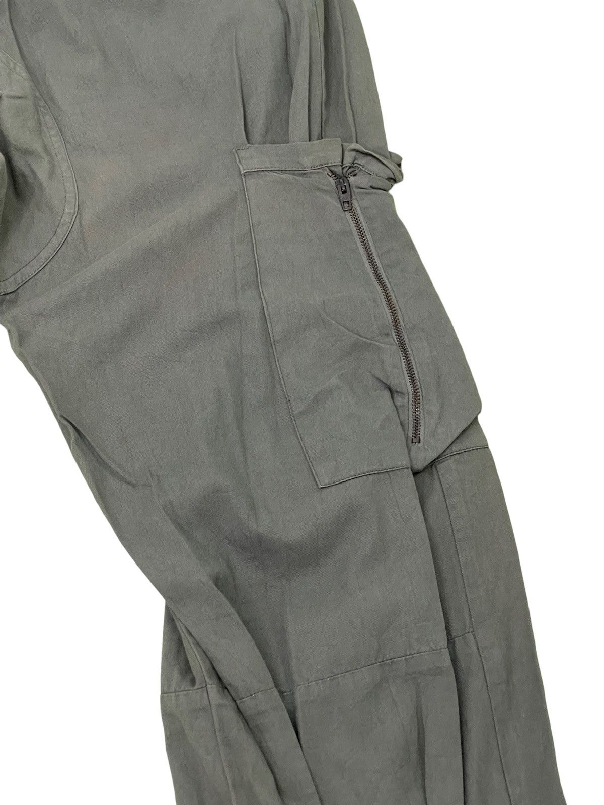 Japanese Brand Cargo Multizipped Relaxed Pant E-Play Europe 4🟦7 Size US 32 / EU 48 - 8 Thumbnail