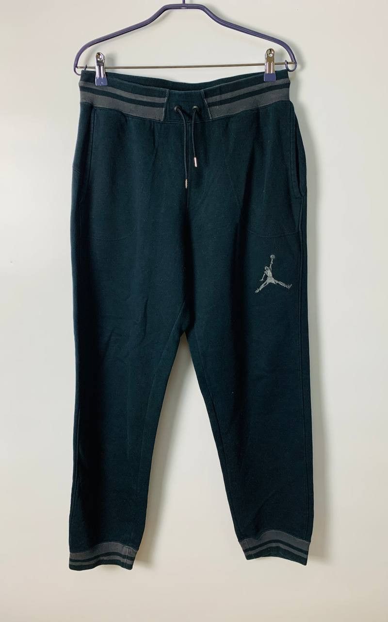 Jordan Brand Jordan Brand sweatpants black cotton M Size US 32 / EU 48 - 1 Thumbnail