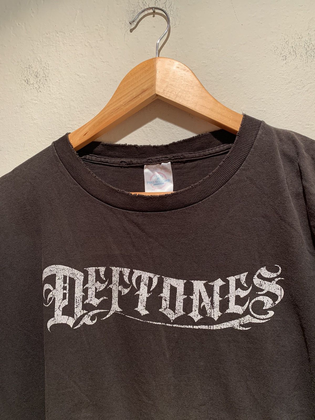 Band Tees × Vintage RARE* Vintage Deftones Thrashed Delta Long Sleeve Band Shirt Size US XL / EU 56 / 4 - 3 Thumbnail