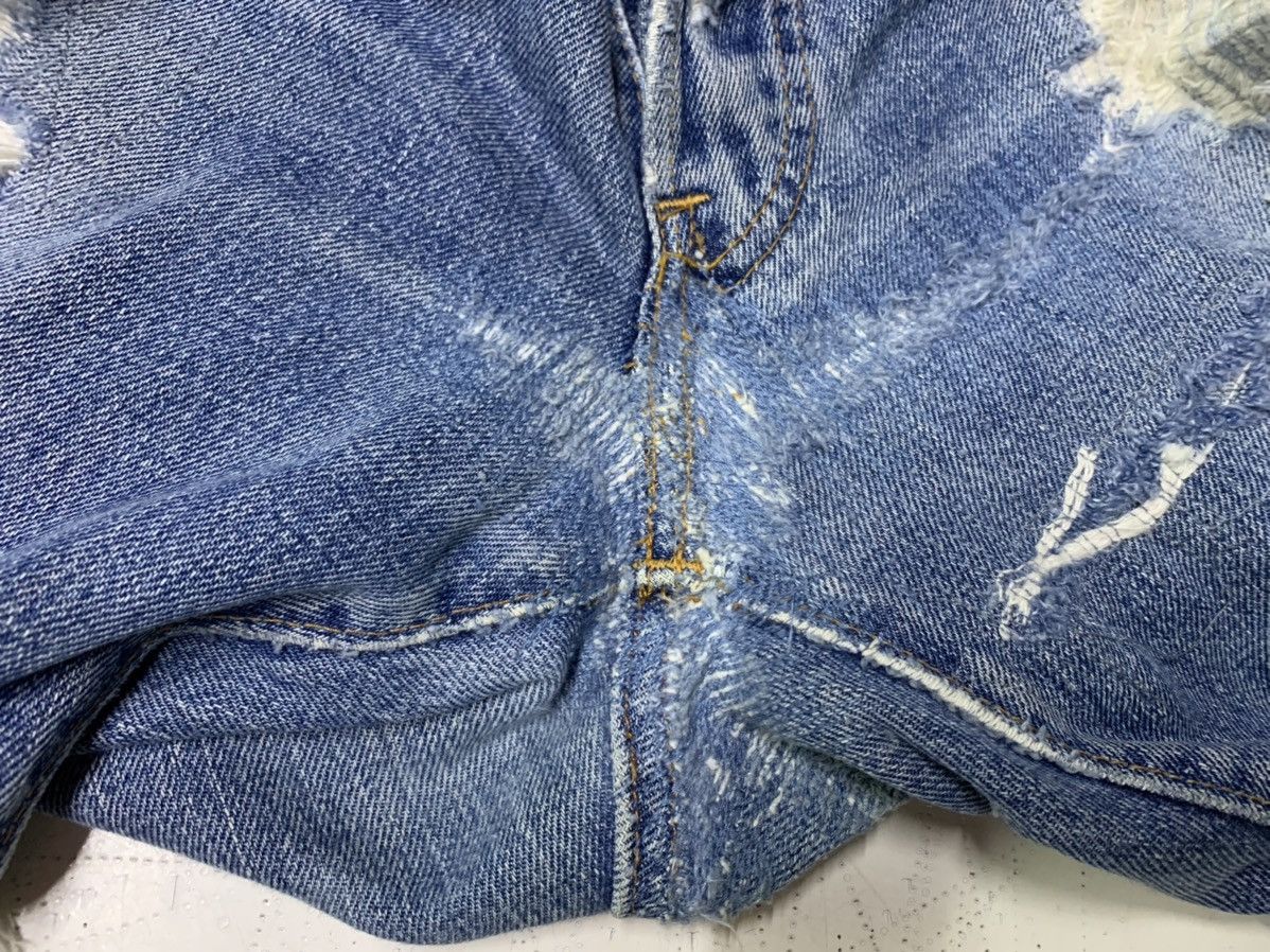 Levi's Vintage Clothing × Vintage Vintage Distressed Levi’s 501 redline #6 stamping Size US 32 / EU 48 - 23 Thumbnail