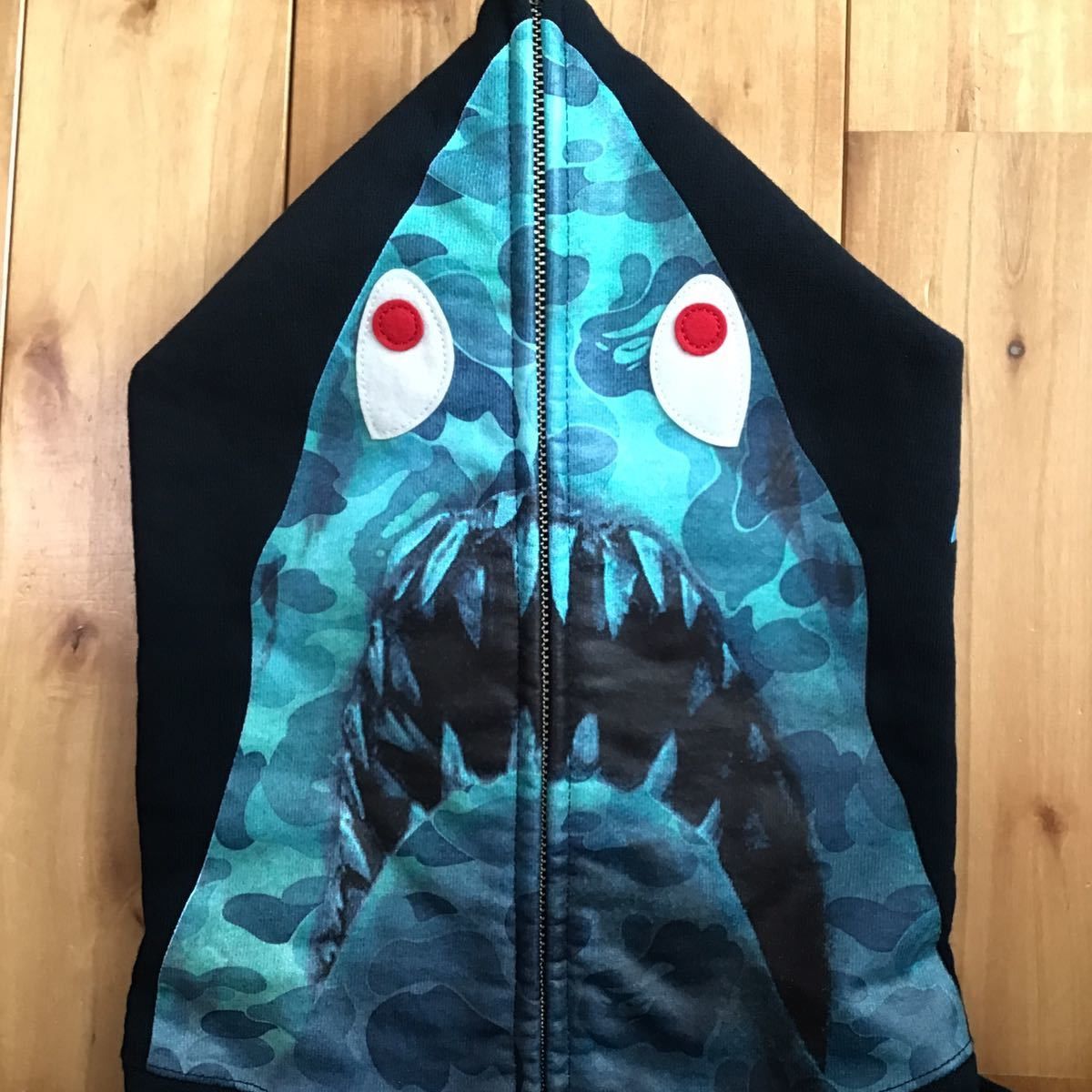 Bape BAPE × Jaws shark full zip hoodie a bathing ape Size US M / EU 48-50 / 2 - 2 Thumbnail