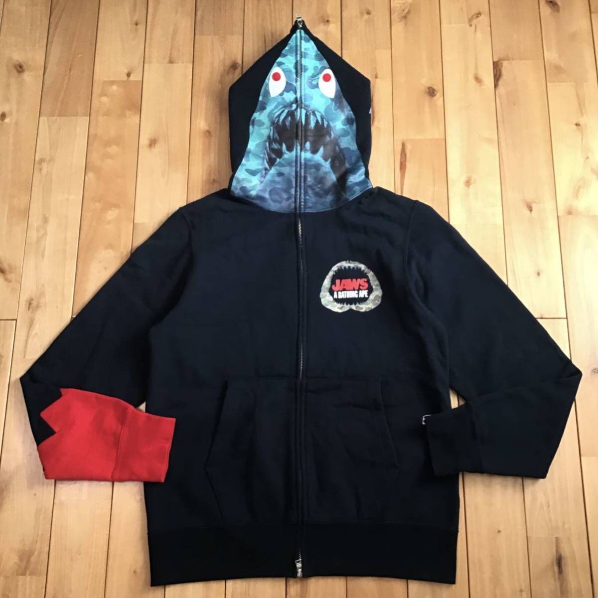 Bape BAPE × Jaws shark full zip hoodie a bathing ape Size US M / EU 48-50 / 2 - 1 Thumbnail