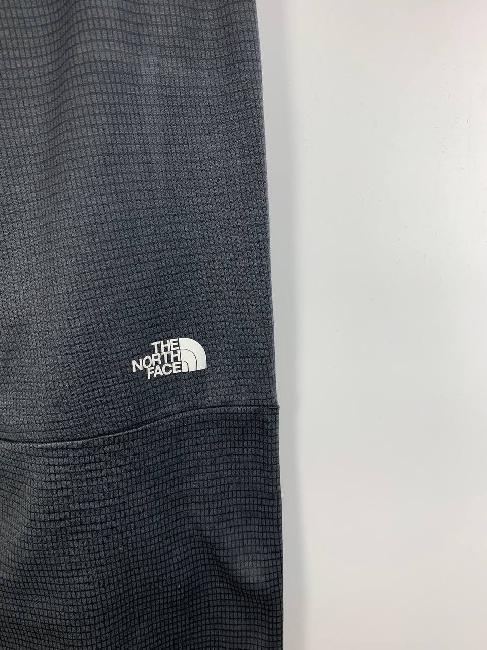 The North Face The North Face sweatpants grey L Size US 34 / EU 50 - 10 Thumbnail
