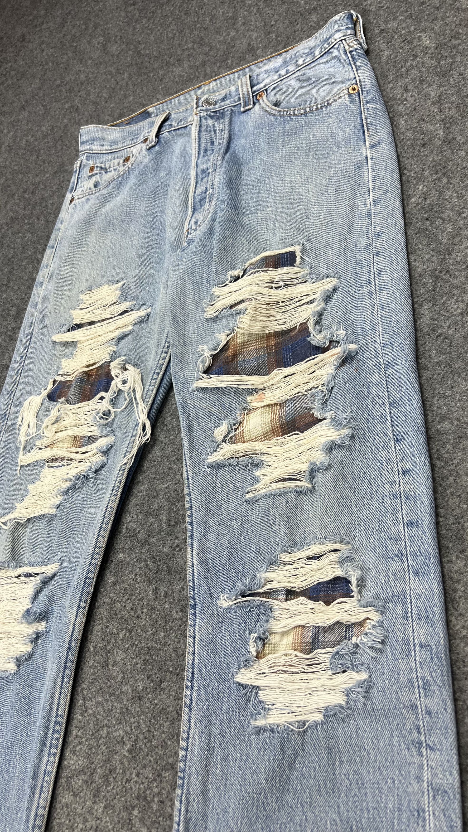 Levi's Vintage Levi's 501 Distressed jeans Size US 31 - 2 Thumbnail