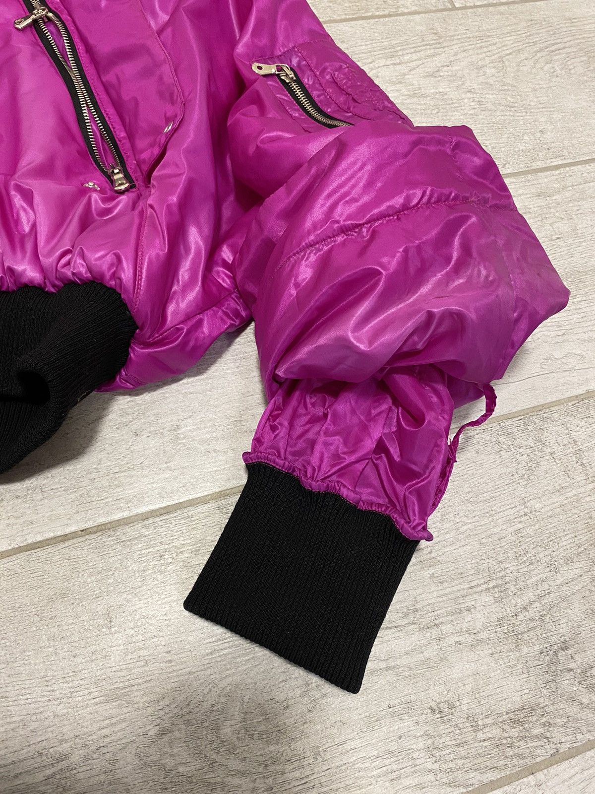 Dolce & Gabbana × Vintage Dolce & Gabbana Fuchsia Cropped Hooded Raccoon Trim Jacket Size US XS / EU 42 / 0 - 12 Thumbnail