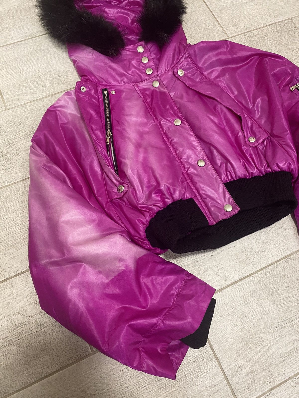 Dolce & Gabbana × Vintage Dolce & Gabbana Fuchsia Cropped Hooded Raccoon Trim Jacket Size US XS / EU 42 / 0 - 5 Thumbnail