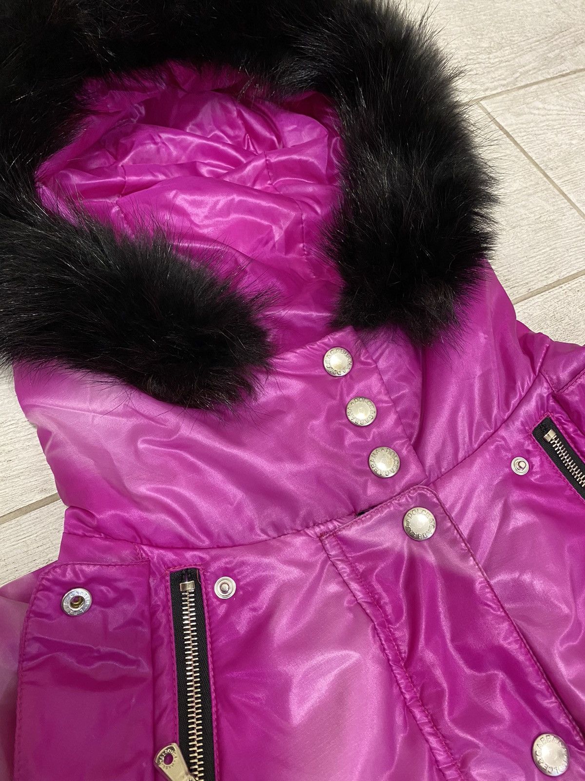 Dolce & Gabbana × Vintage Dolce & Gabbana Fuchsia Cropped Hooded Raccoon Trim Jacket Size US XS / EU 42 / 0 - 10 Thumbnail