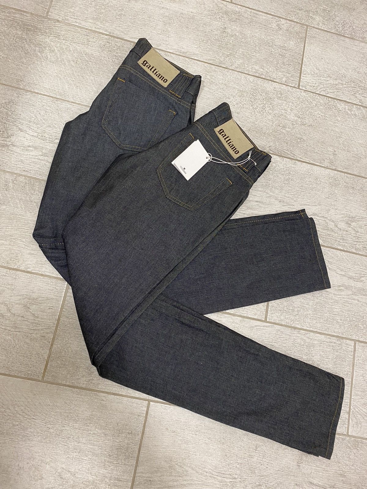 John Galliano × Vintage NWT Galliano Vintage Made in Italy Dark Grey Women’s Jeans Size 26" / US 2 / IT 38 - 1 Thumbnail