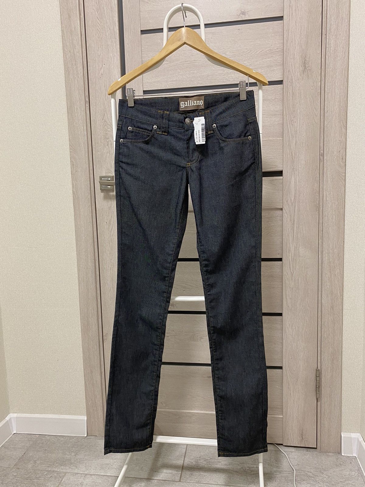 John Galliano × Vintage NWT Galliano Vintage Made in Italy Dark Grey Women’s Jeans Size 26" / US 2 / IT 38 - 16 Thumbnail