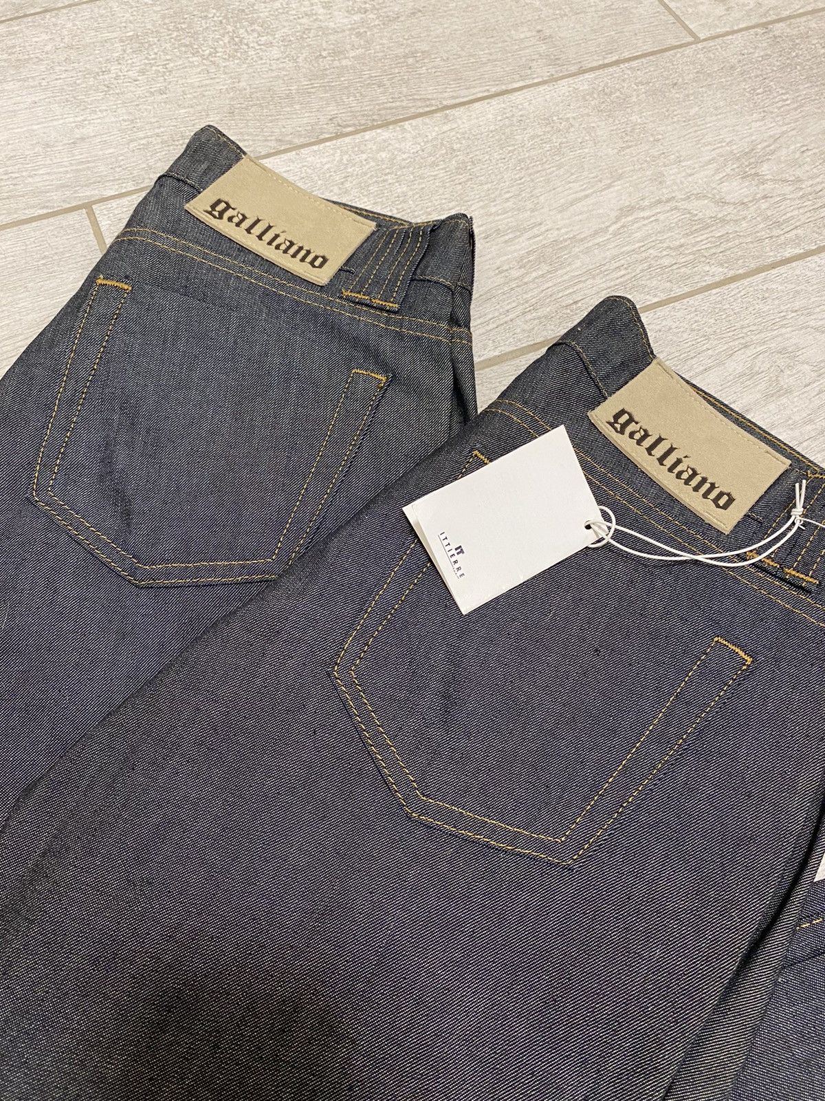 John Galliano × Vintage NWT Galliano Vintage Made in Italy Dark Grey Women’s Jeans Size 26" / US 2 / IT 38 - 2 Thumbnail
