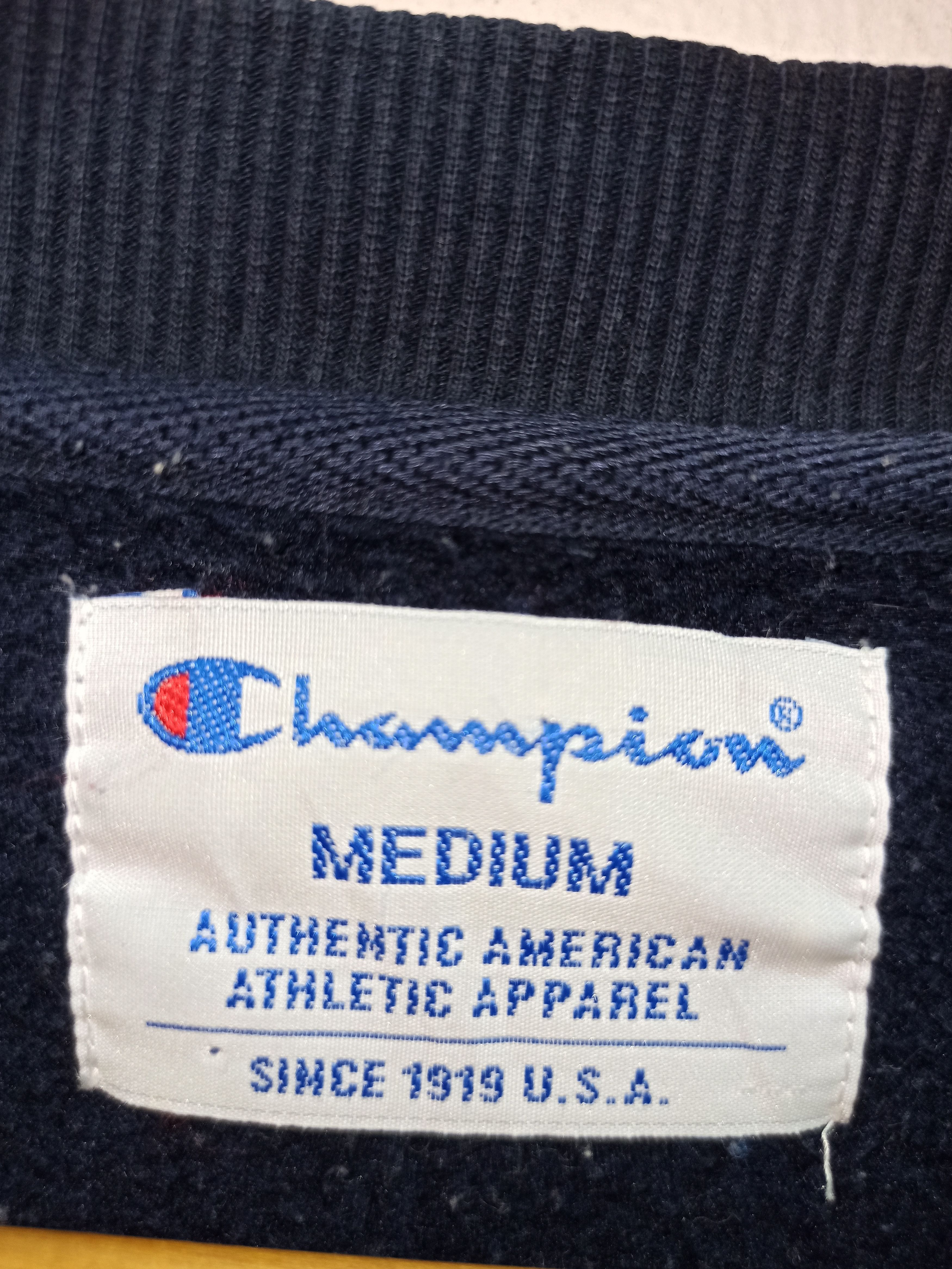Champion 🔥STEALS🔥 90s CHAMPION Sweatshirts Small logo Size M Size US M / EU 48-50 / 2 - 4 Thumbnail