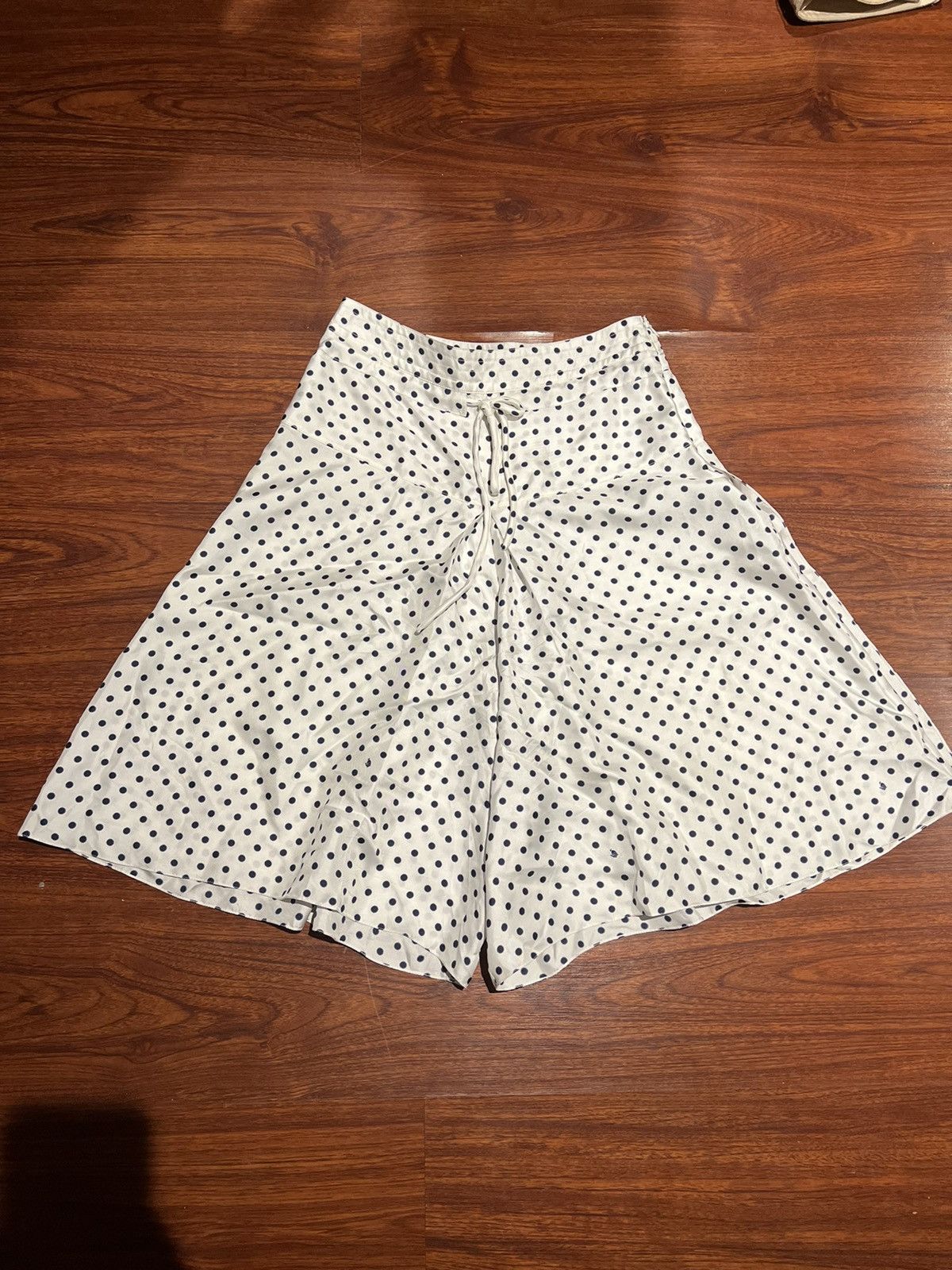 Polka dot layered short