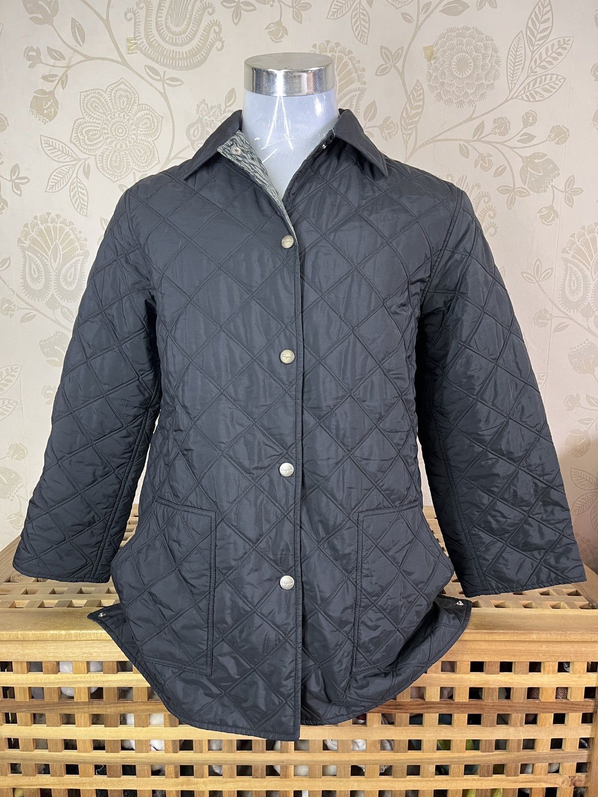 Salvatore Ferragamo Salvatore Ferragamo Quilted Jacket Made In Italy Size US M / EU 48-50 / 2 - 1 Thumbnail