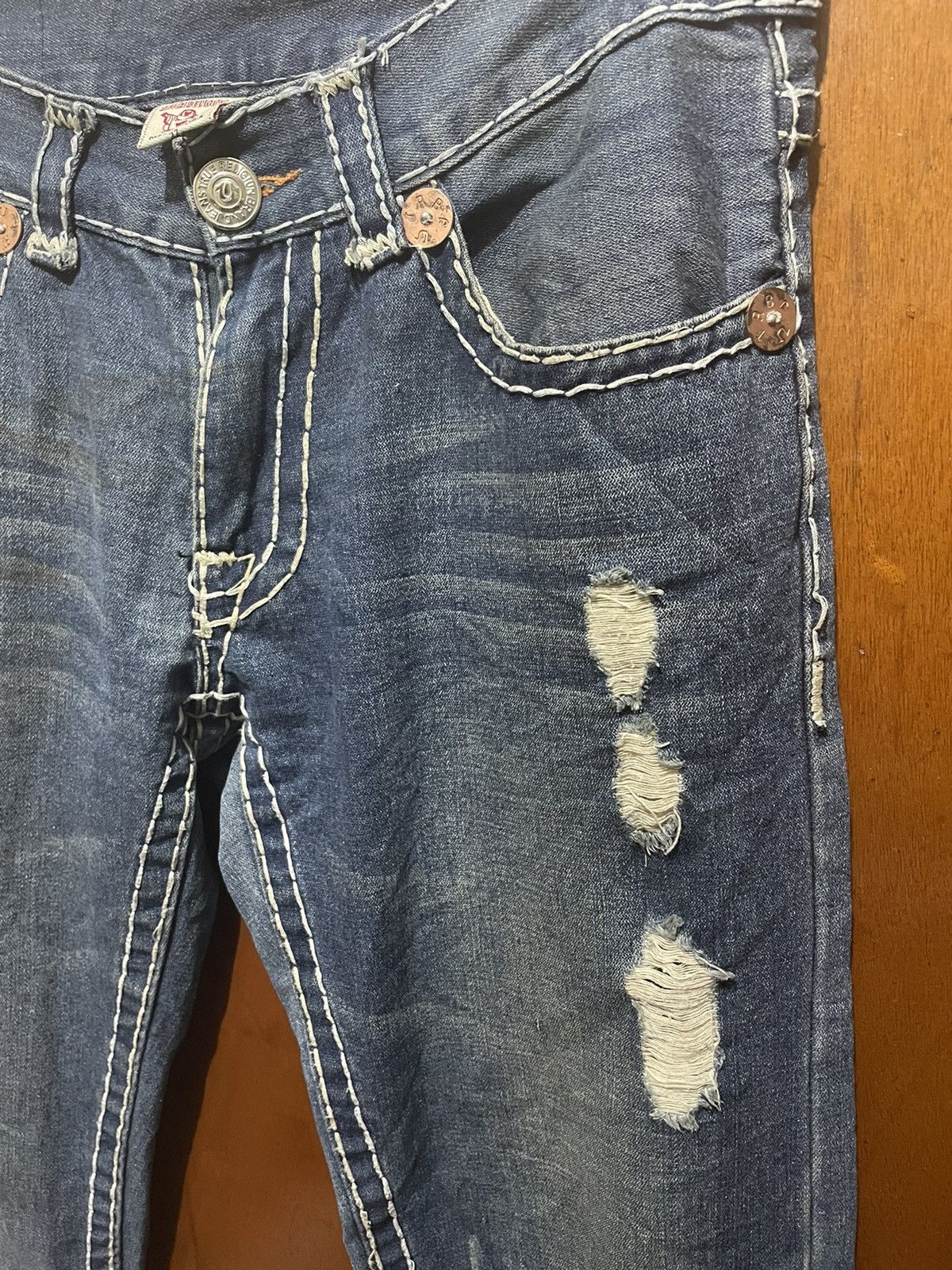 True Religion True Religion Distressed Denim Jeans Size US 35 - 6 Thumbnail
