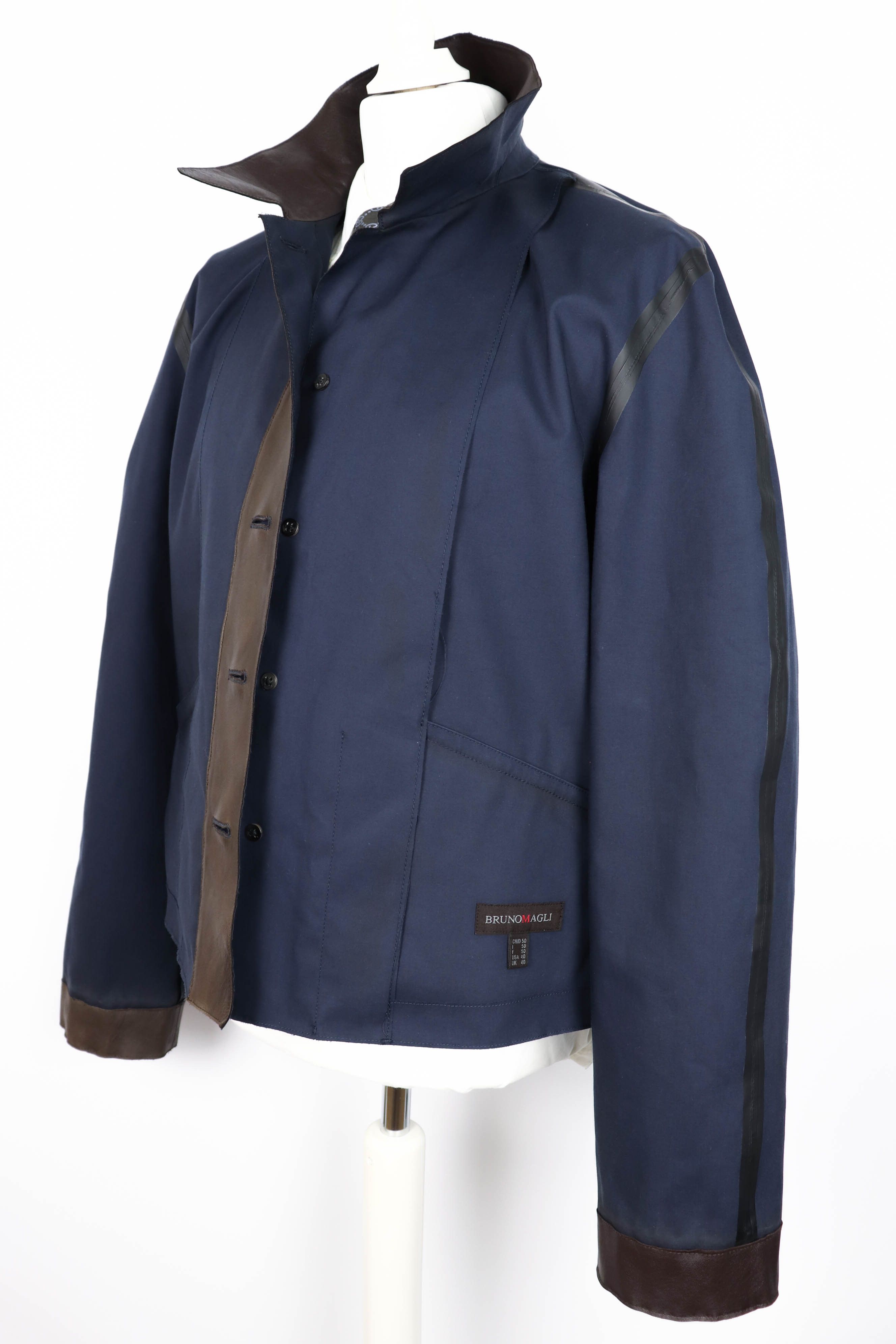 Bruno Magli Bruno Magli 00 Vintage Tech Laser Cut Cropped Jacket Size US L / EU 52-54 / 3 - 15 Thumbnail