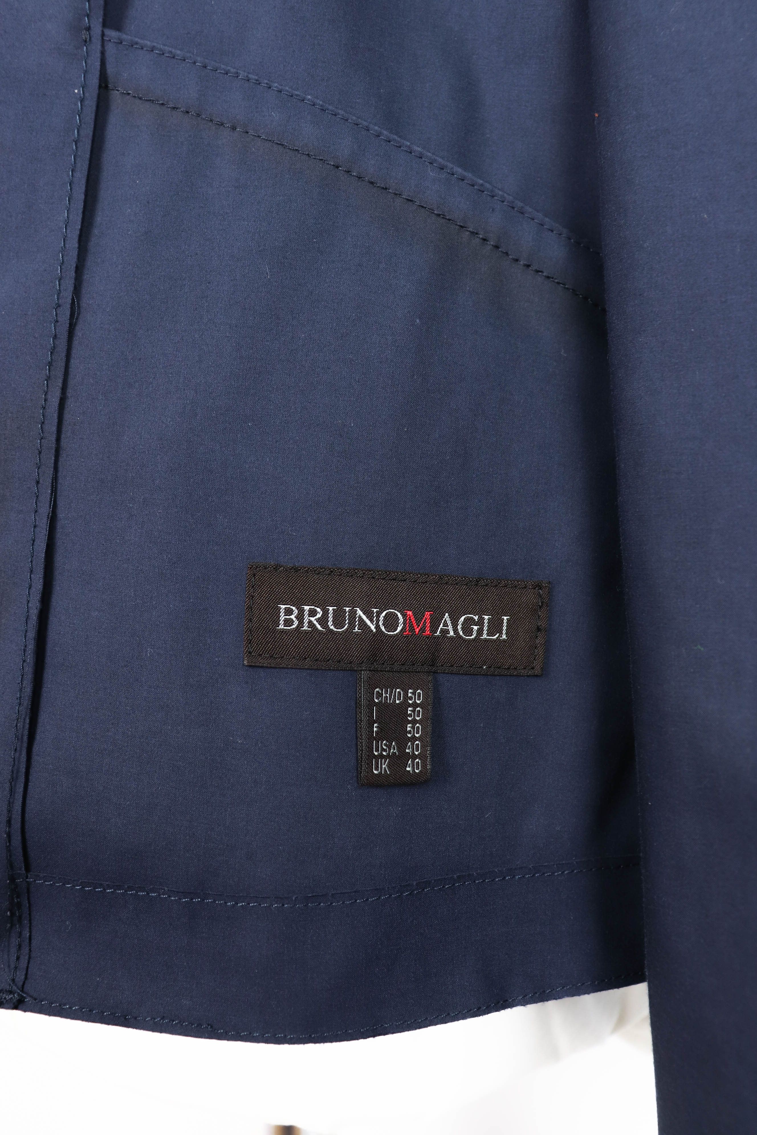 Bruno Magli Bruno Magli 00 Vintage Tech Laser Cut Cropped Jacket Size US L / EU 52-54 / 3 - 22 Thumbnail