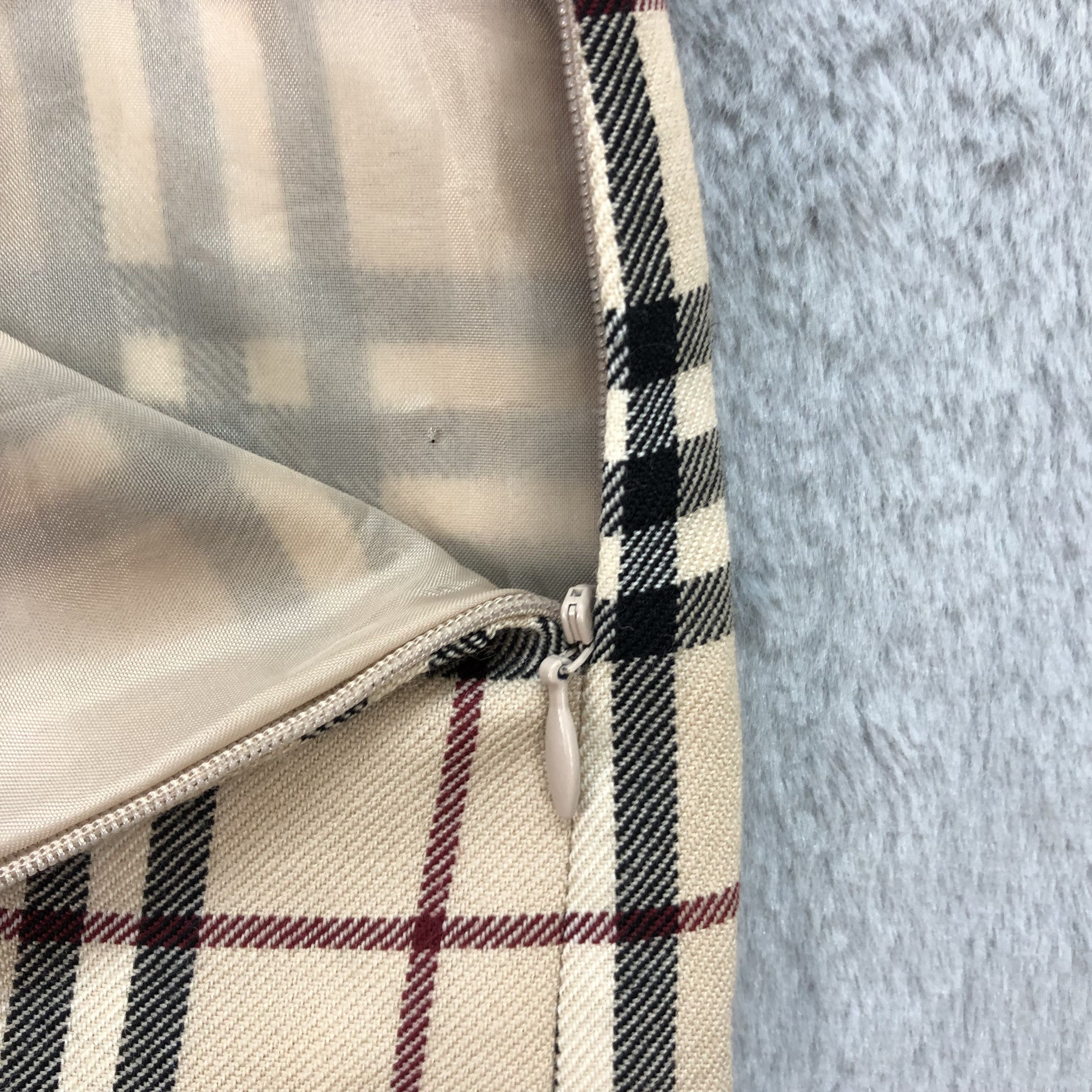 Burberry BURBERRY LONDON BLUE LABEL NOVA CHECK MINI SKIRTS #5669-201 Size 27" / US 4 / IT 40 - 5 Thumbnail