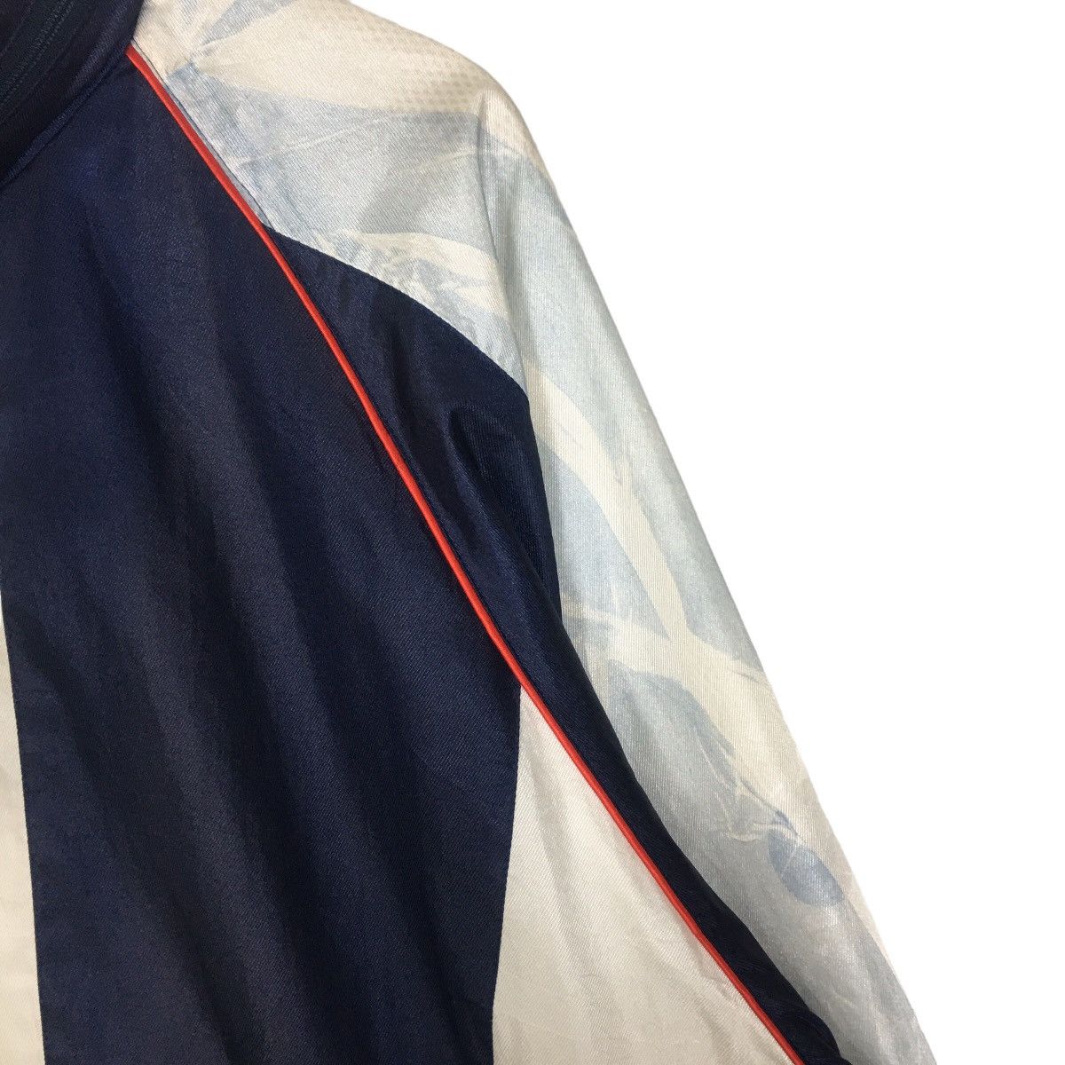 Canterbury of New Zealand Vintage Canterbury Of New Zealand SportWear Windbreaker Size US XL / EU 56 / 4 - 6 Thumbnail