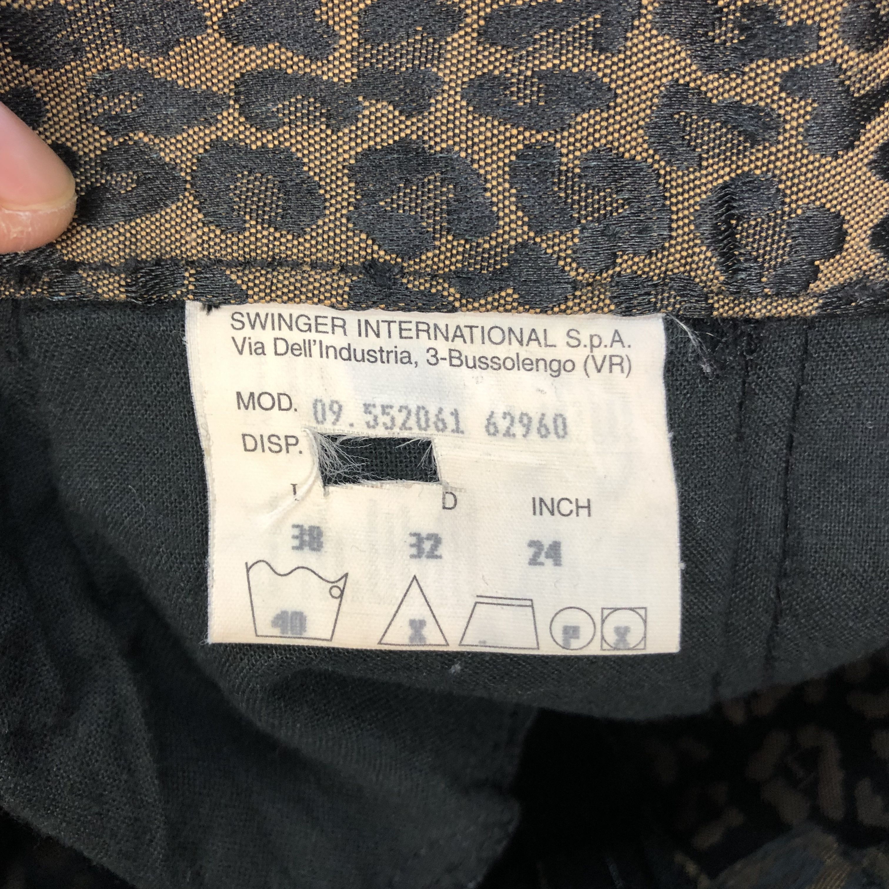 Fendi FENDI JEANS LEOPARD SKIN DESIGNS MINI SKIRTS #6249-220 Size 23" - 12 Thumbnail