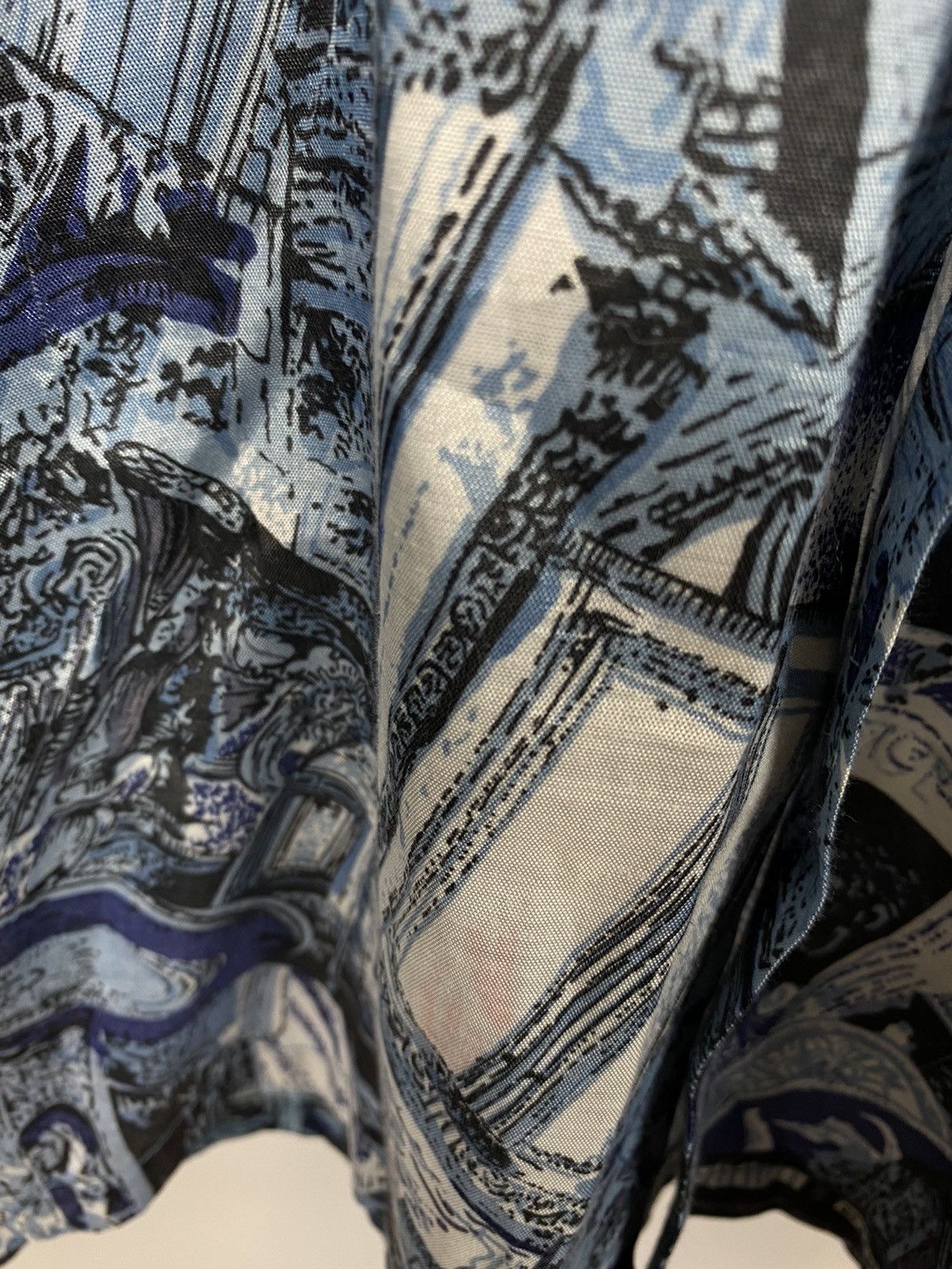Vintage Crazy silk shirt short sleeve streetwear blue purple size L Size US L / EU 52-54 / 3 - 5 Thumbnail